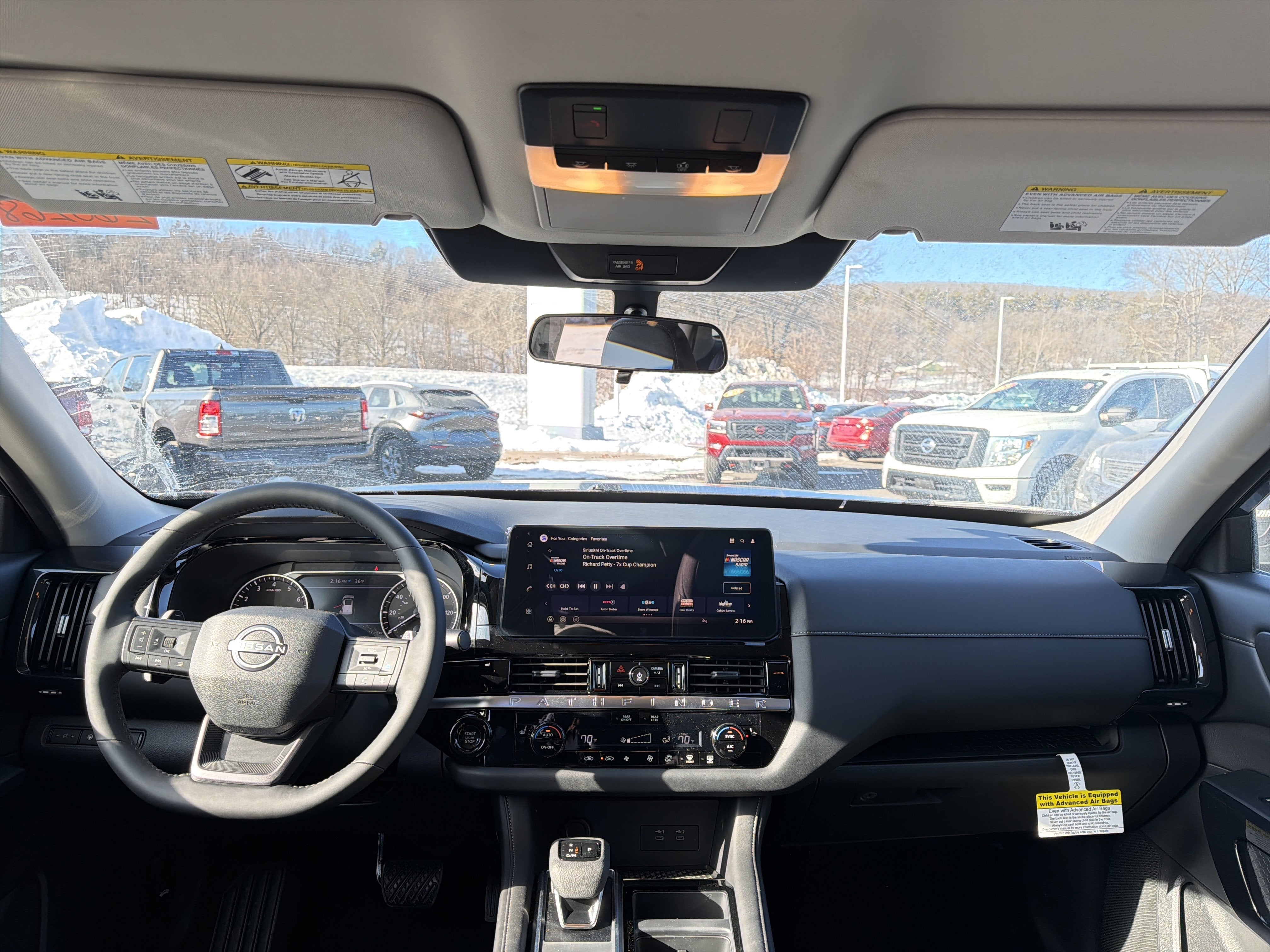 2026 Nissan Pathfinder SV