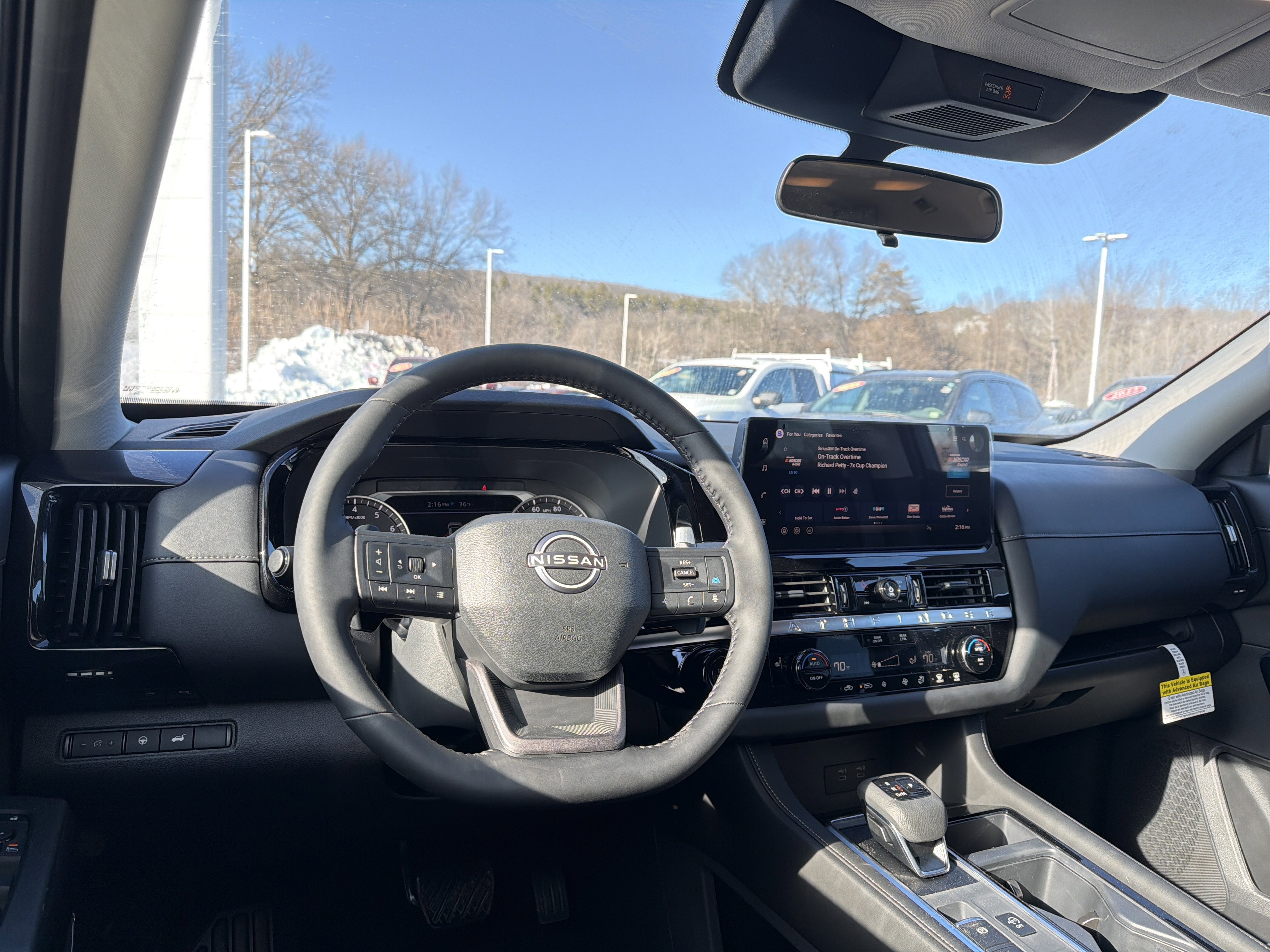 2026 Nissan Pathfinder SV