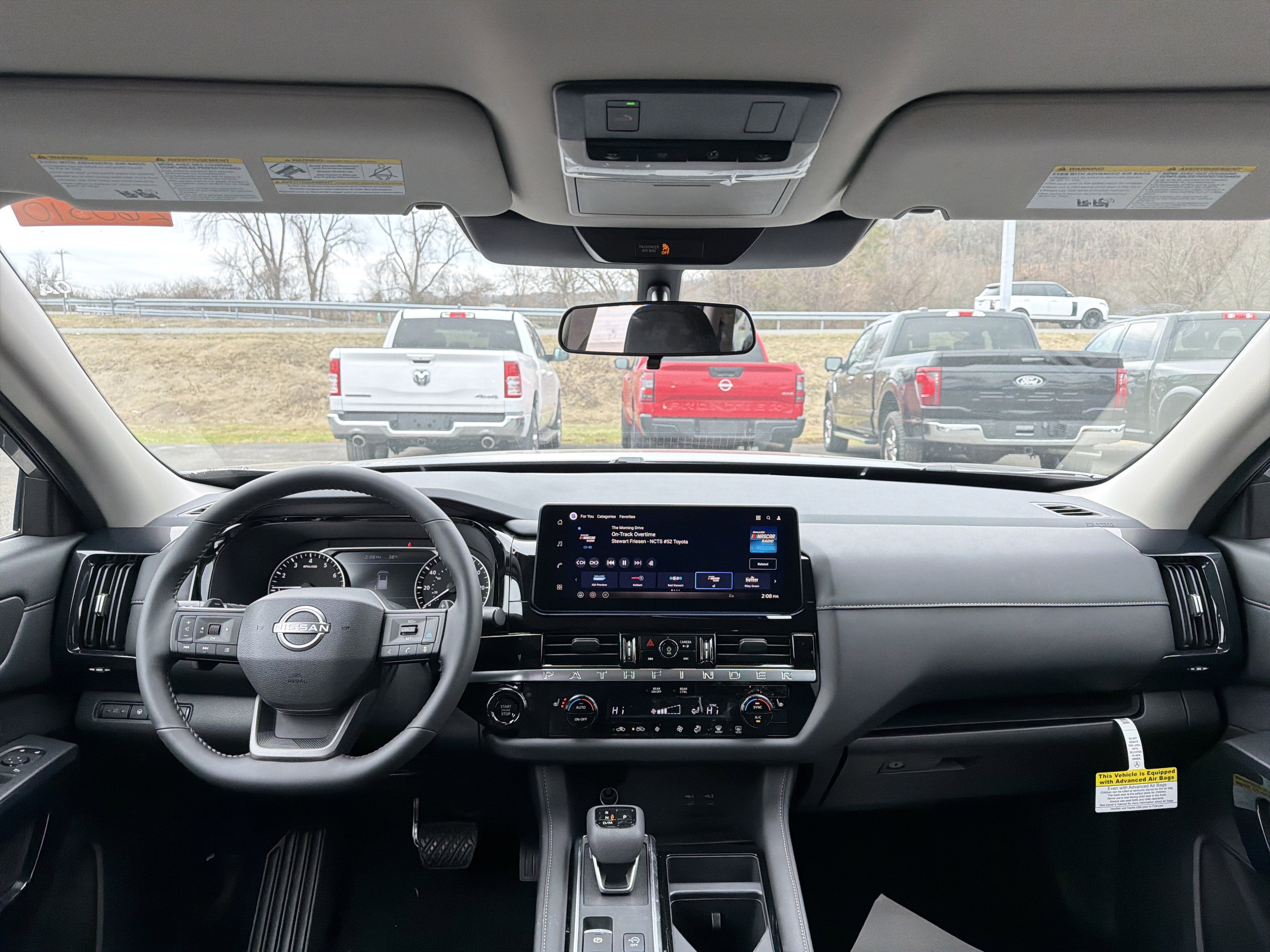 2026 Nissan Pathfinder SV