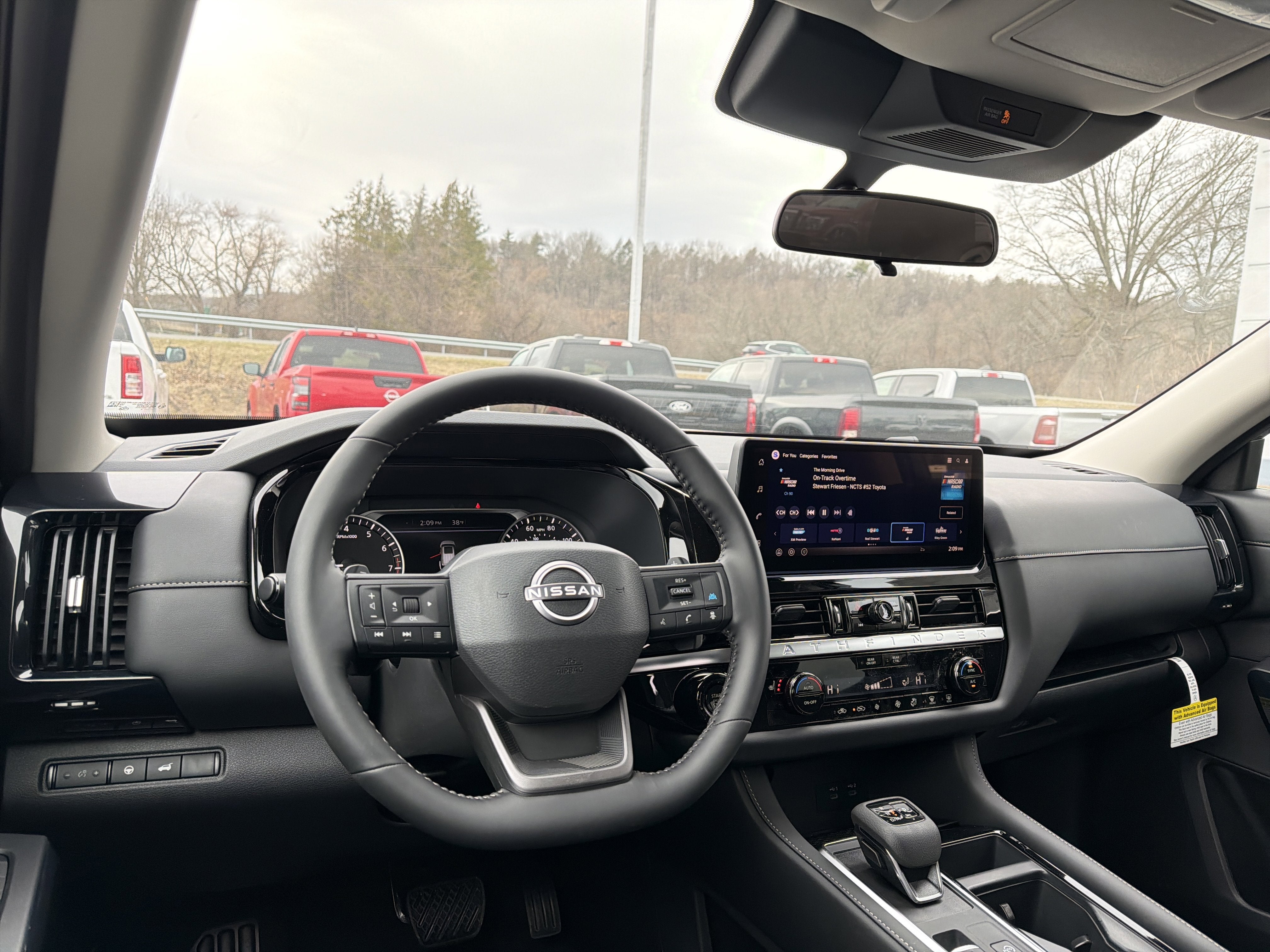 2026 Nissan Pathfinder SV