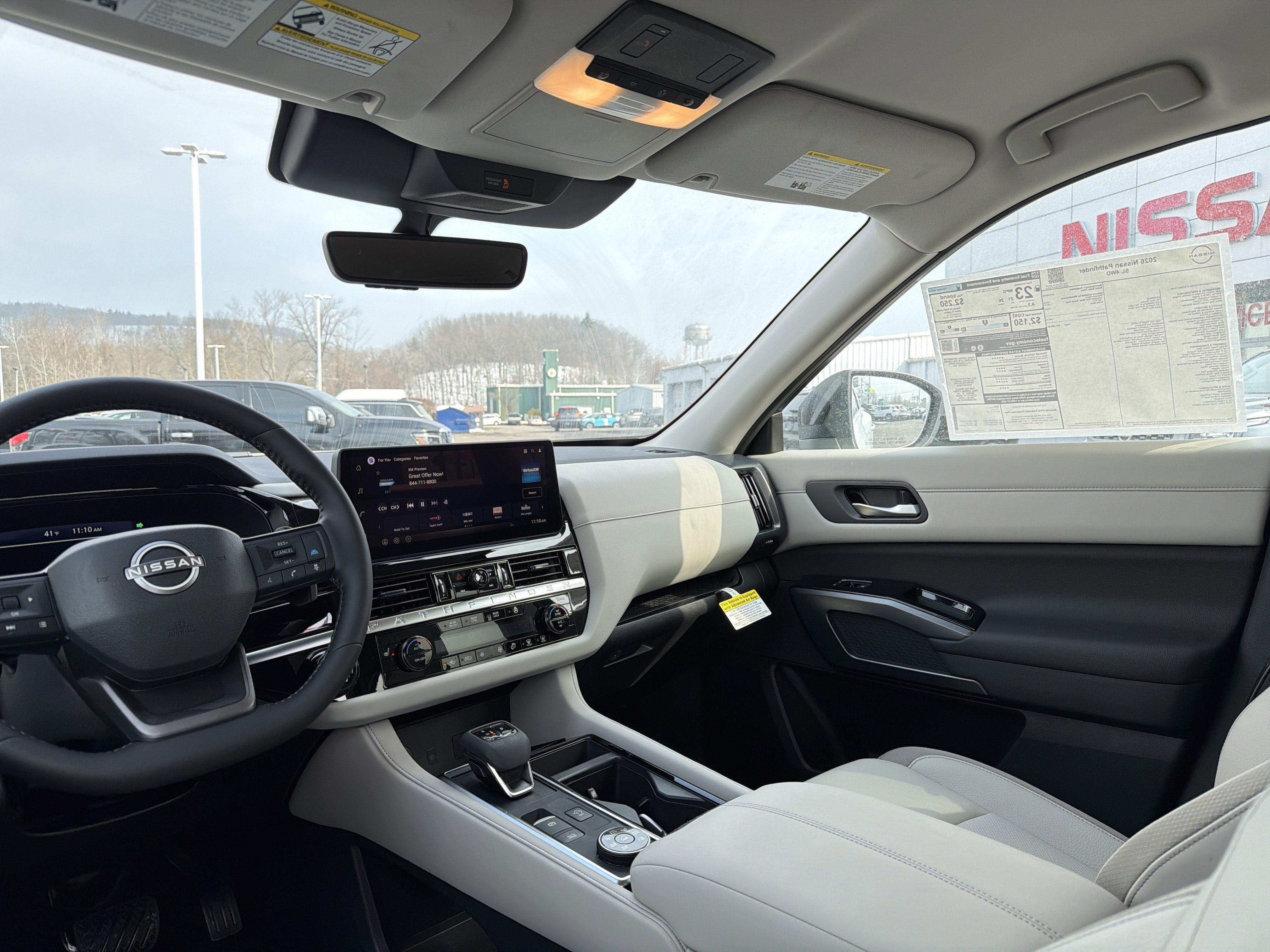 2026 Nissan Pathfinder SL