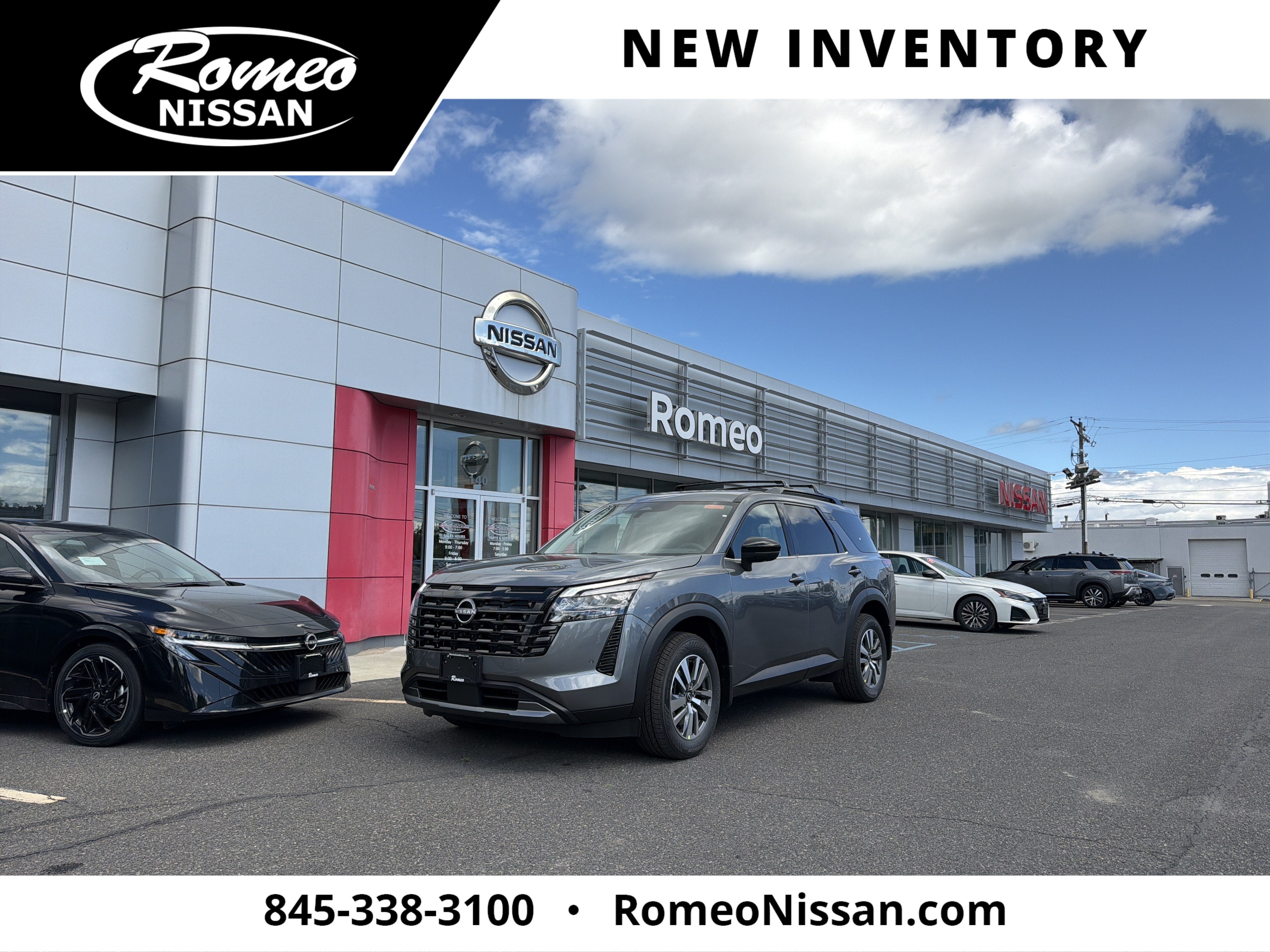 2026 Nissan Pathfinder SL