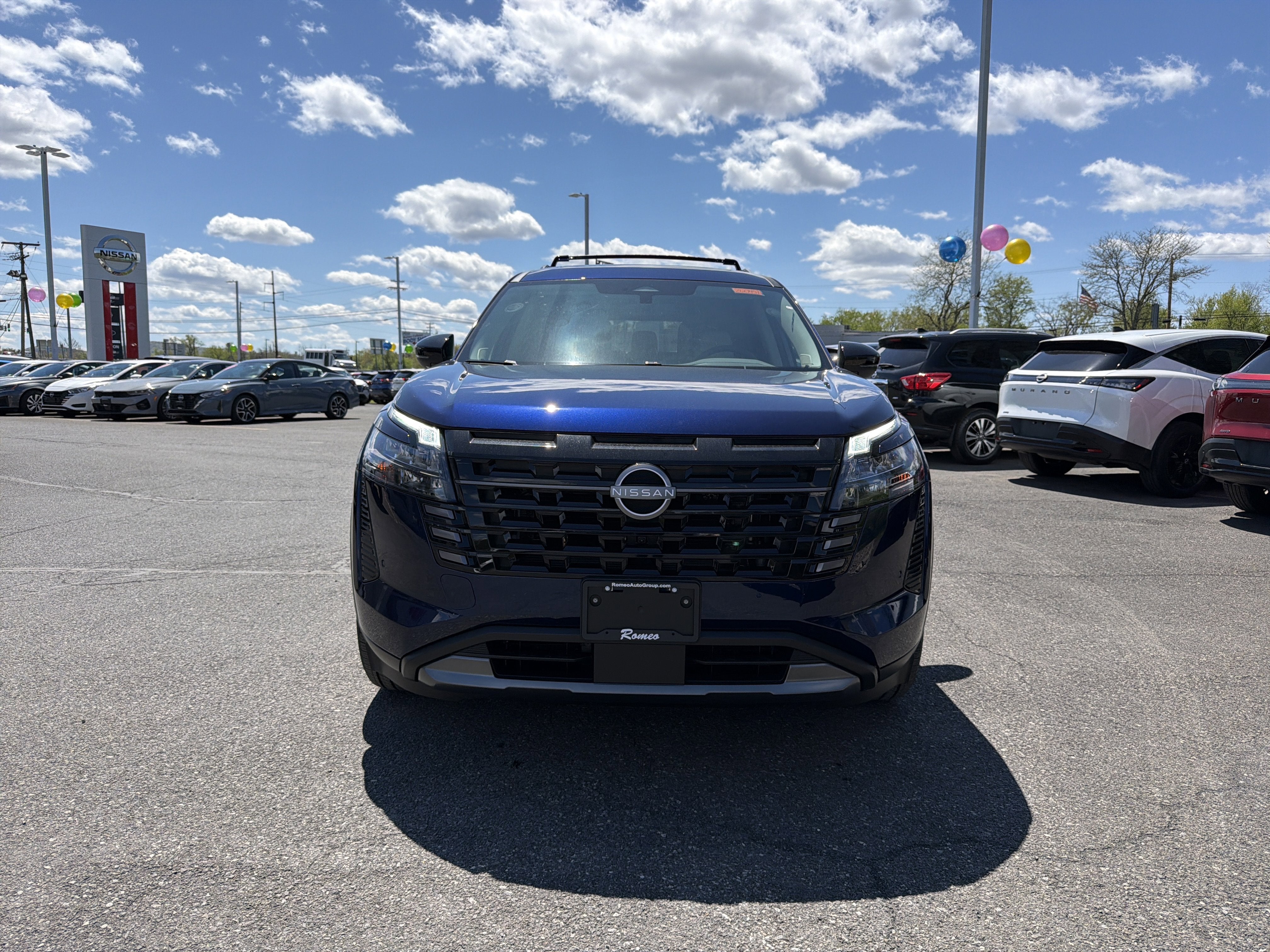 2026 Nissan Pathfinder SL