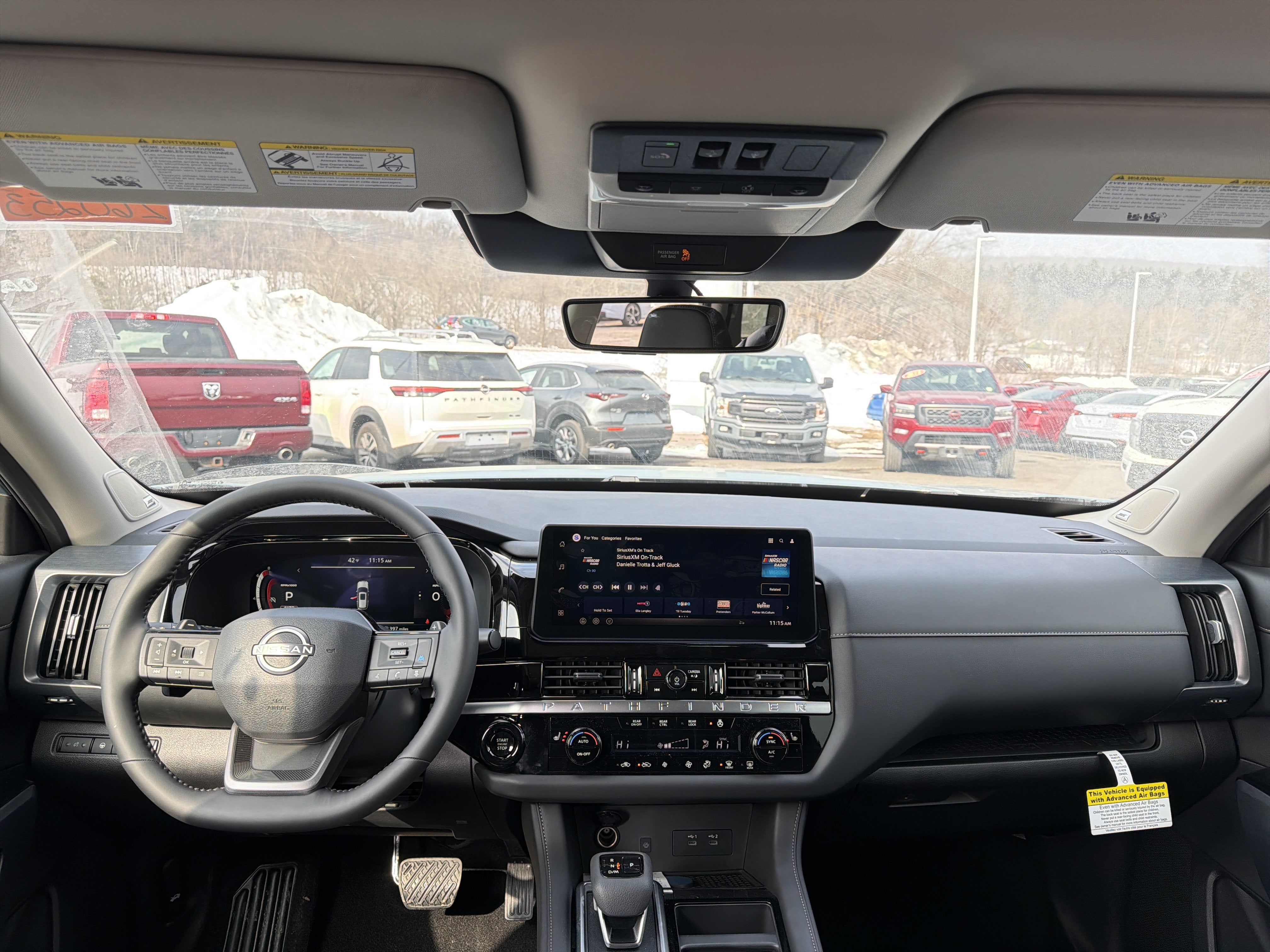 2026 Nissan Pathfinder SL