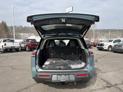 2026 Nissan Pathfinder SL