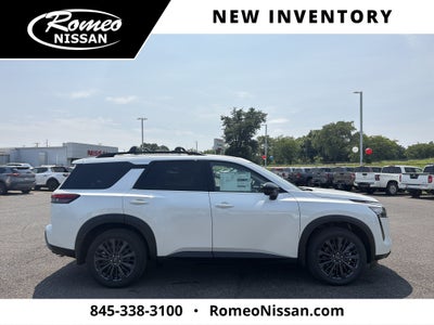 2026 Nissan Pathfinder SL