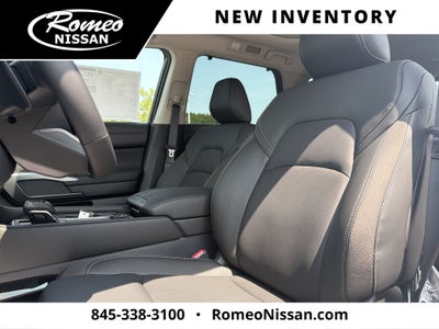 2026 Nissan Pathfinder SL