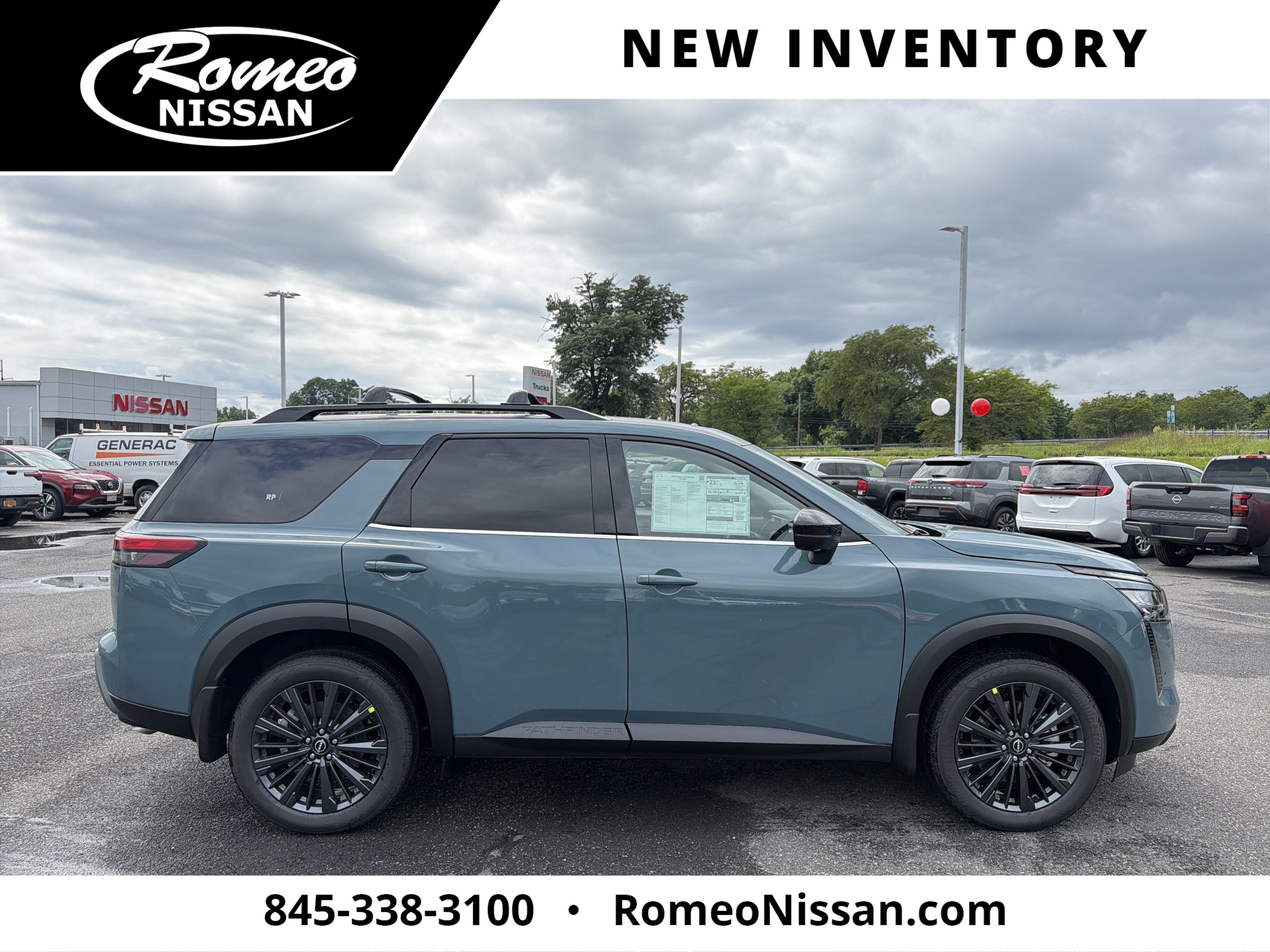 2026 Nissan Pathfinder SL