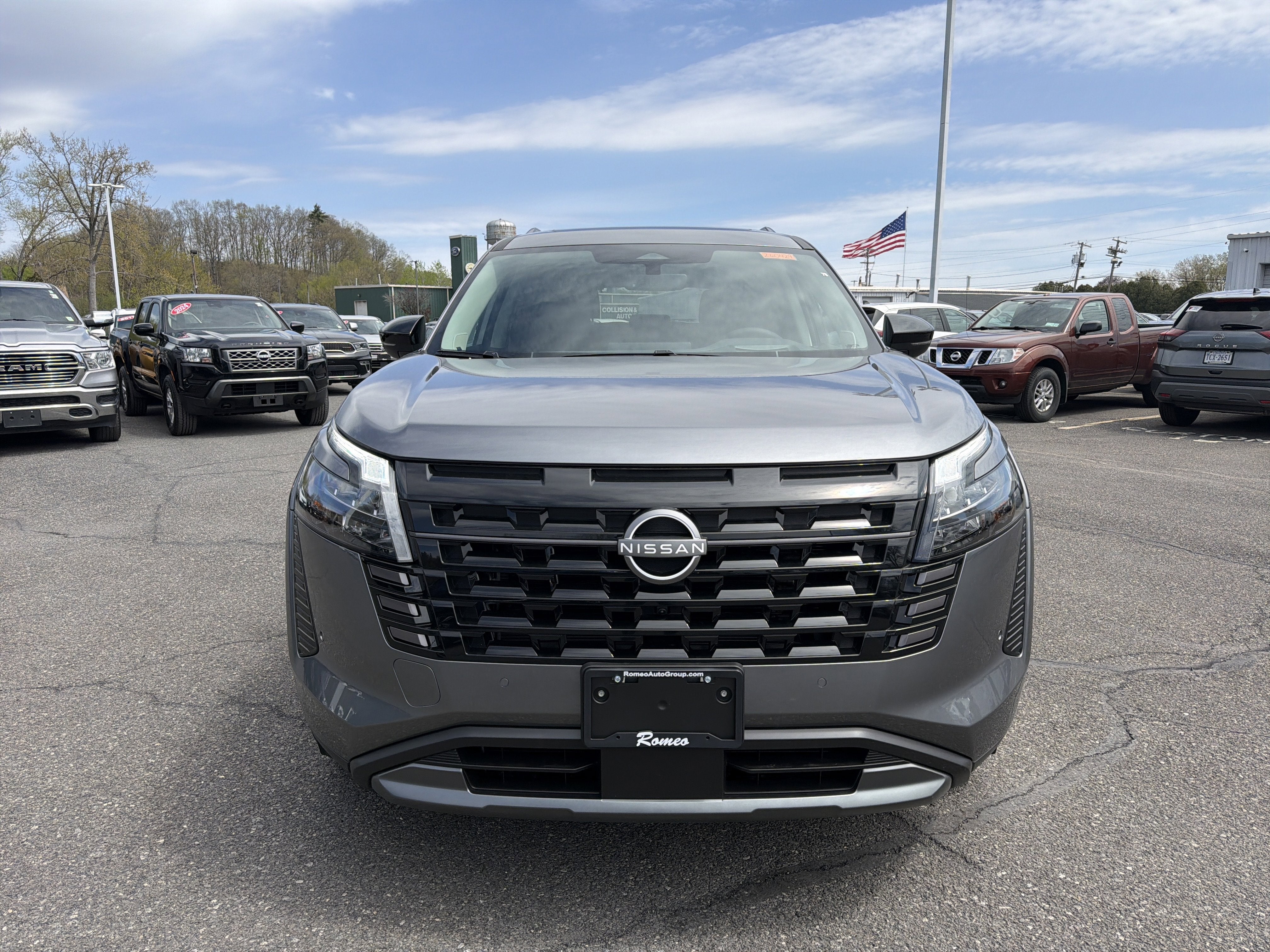 2026 Nissan Pathfinder Platinum