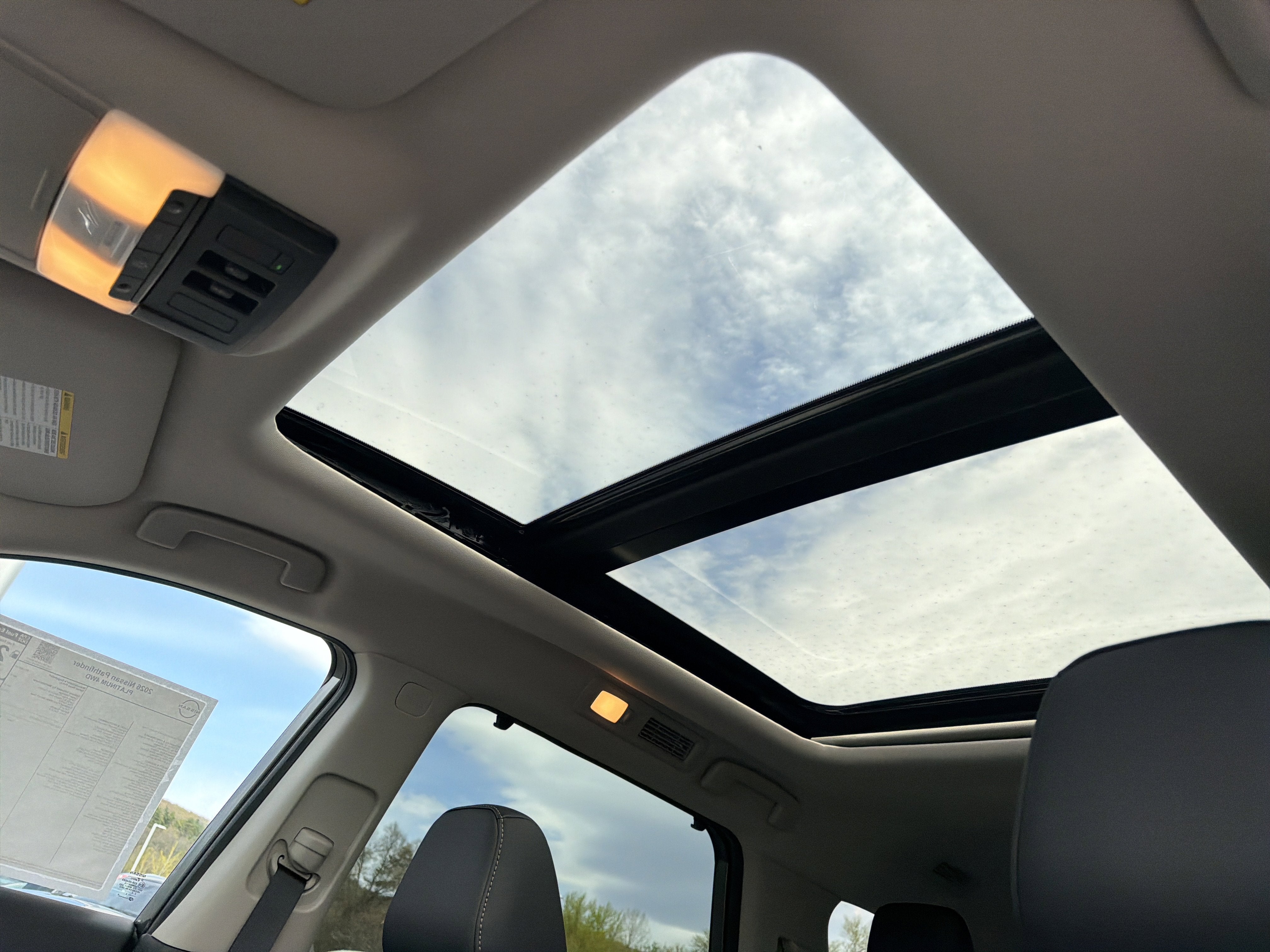 2026 Nissan Pathfinder Platinum