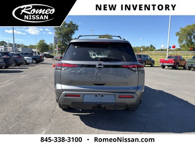 2026 Nissan Pathfinder Platinum