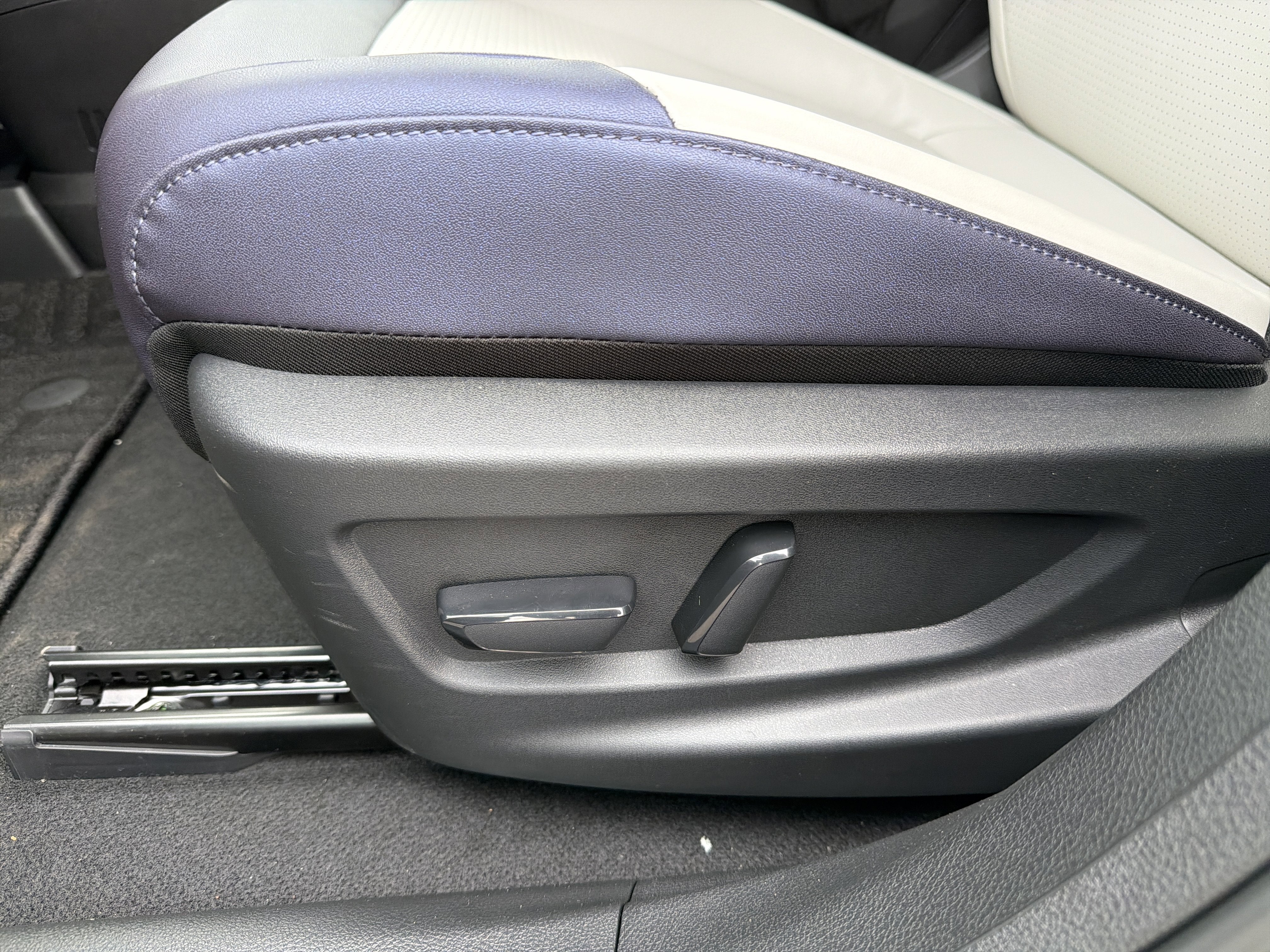 2026 Nissan LEAF SV+