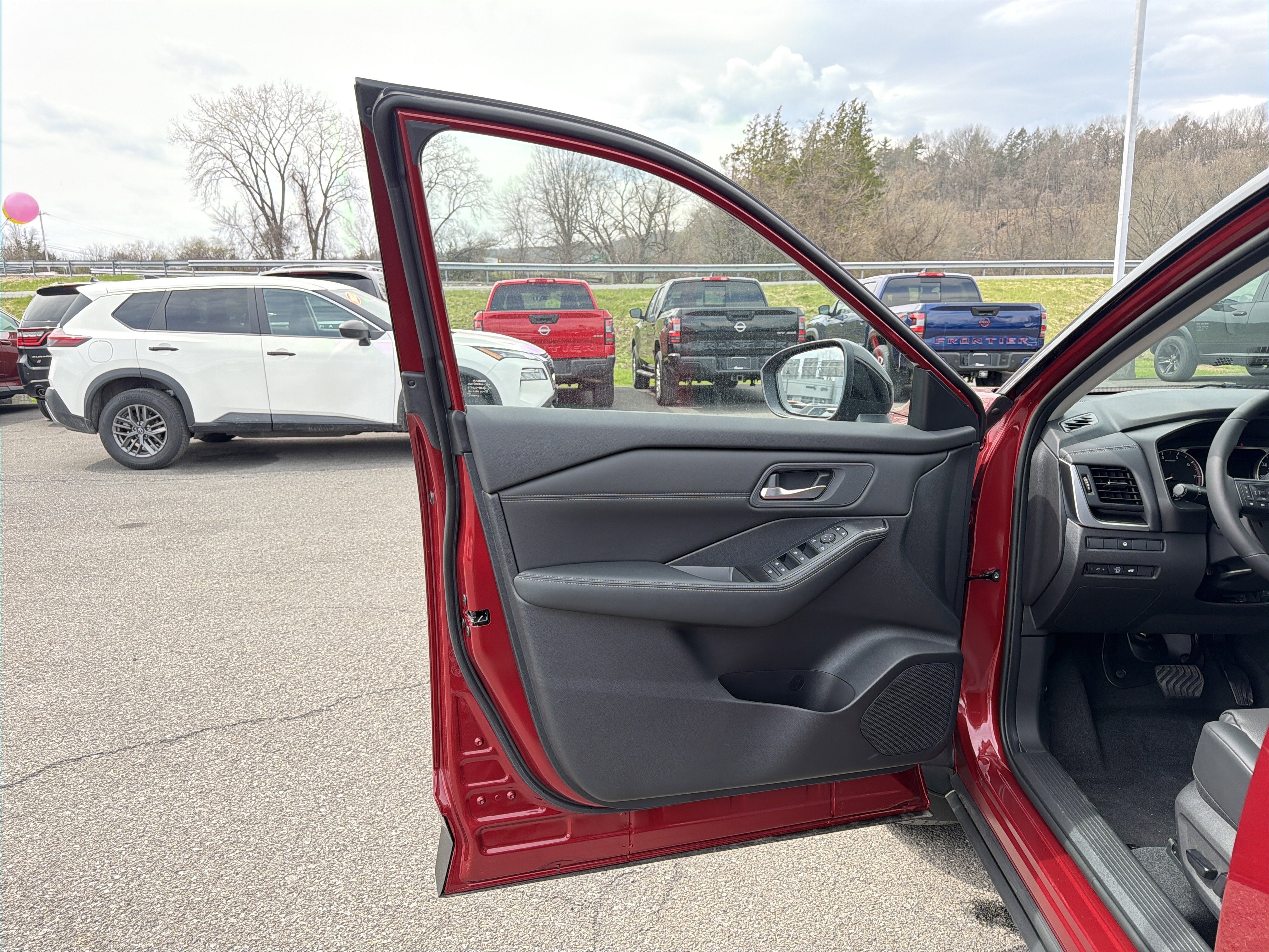 2026 Nissan Rogue Dark Armor