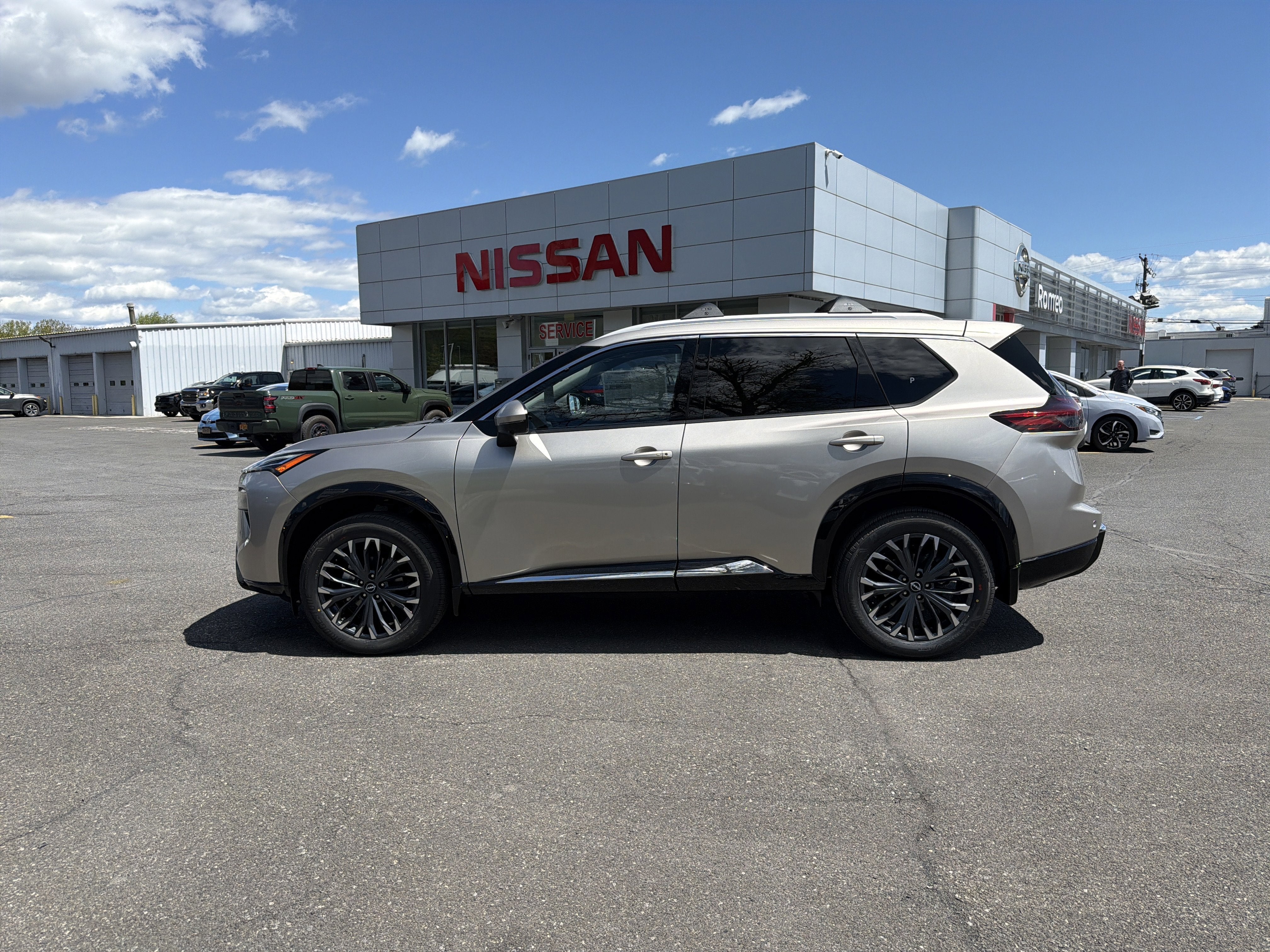 2026 Nissan Rogue Platinum
