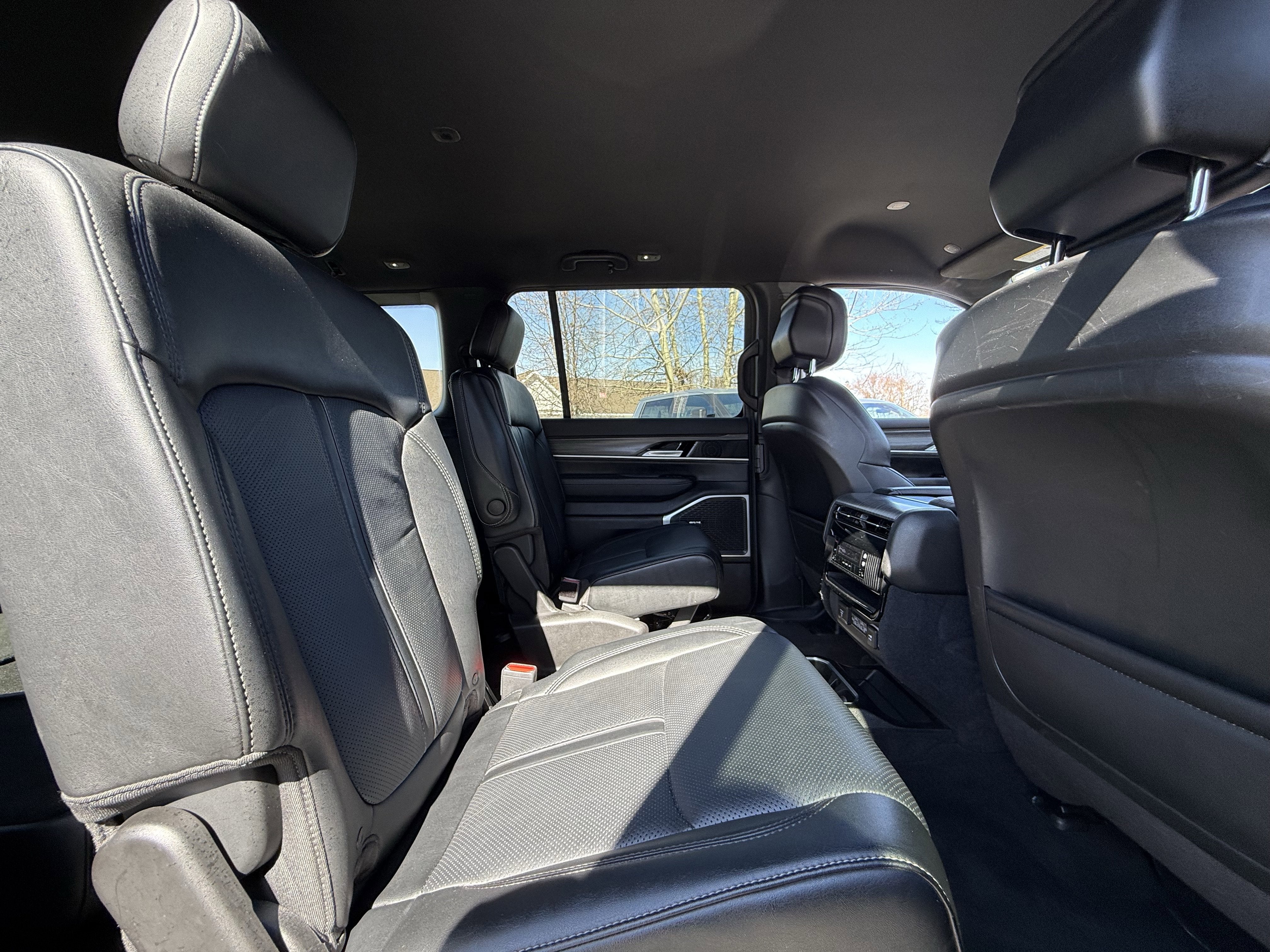 2024 Jeep Wagoneer Series II