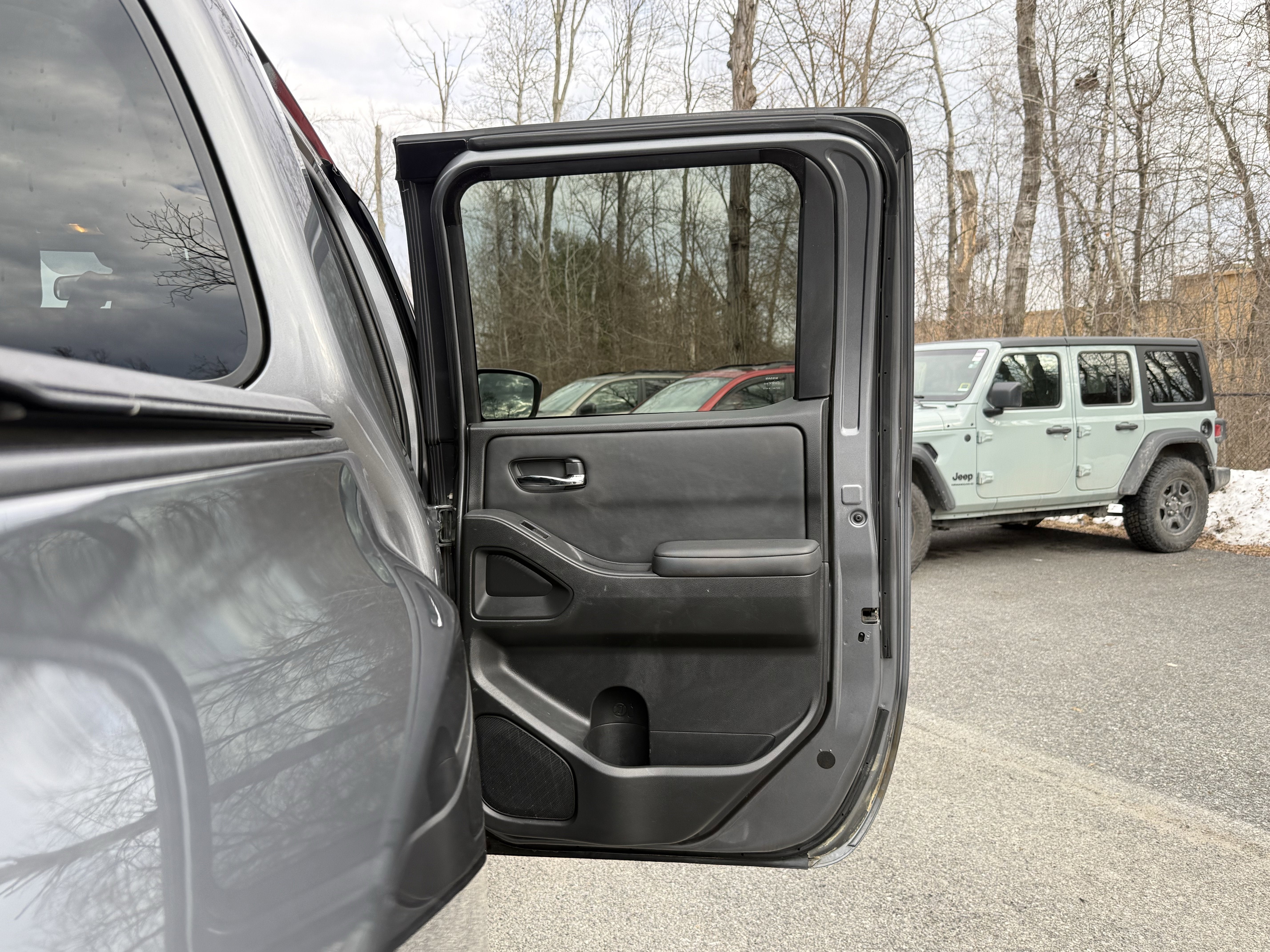 2022 Nissan Frontier SV