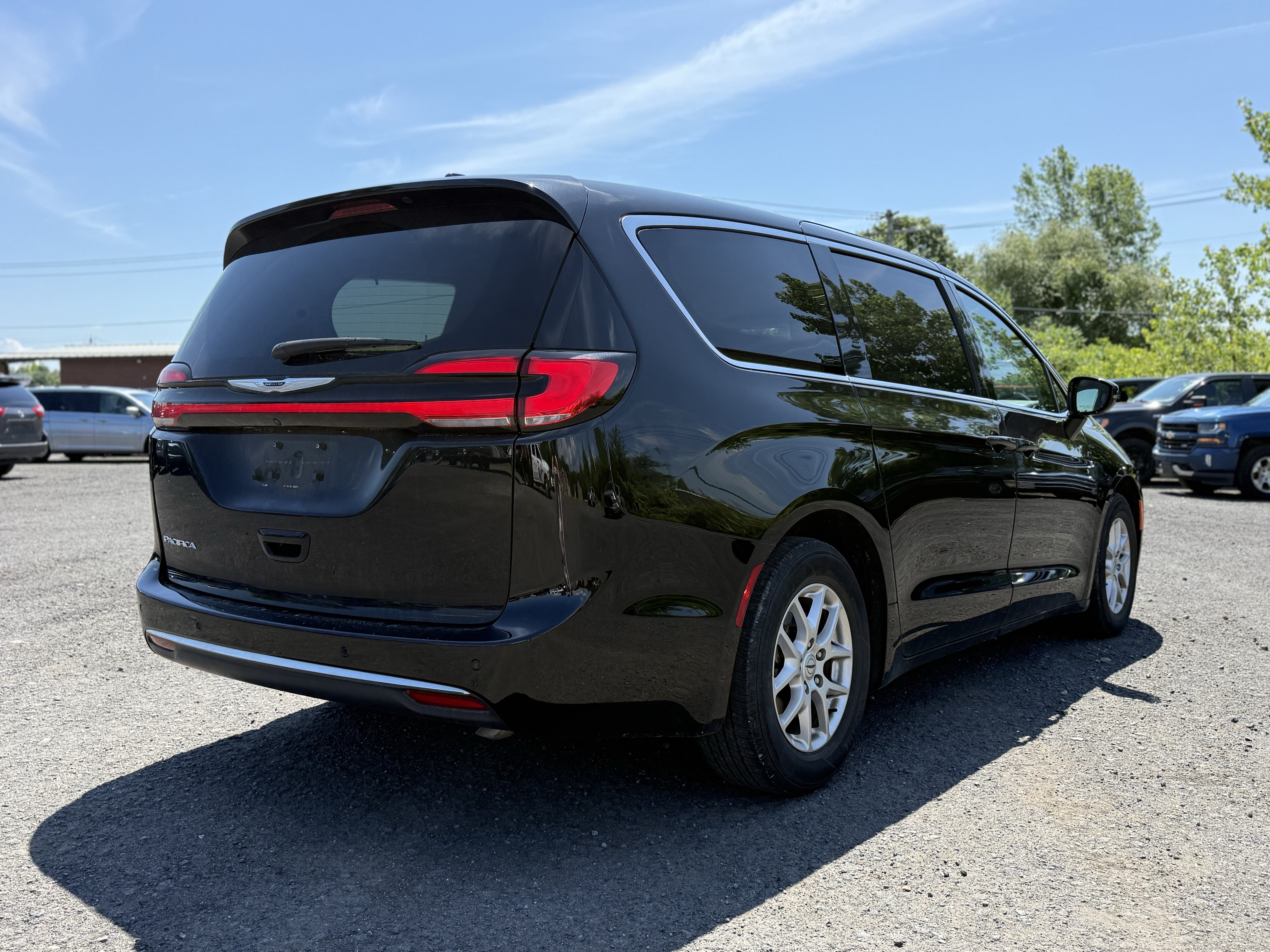 2024 Chrysler Pacifica Touring L