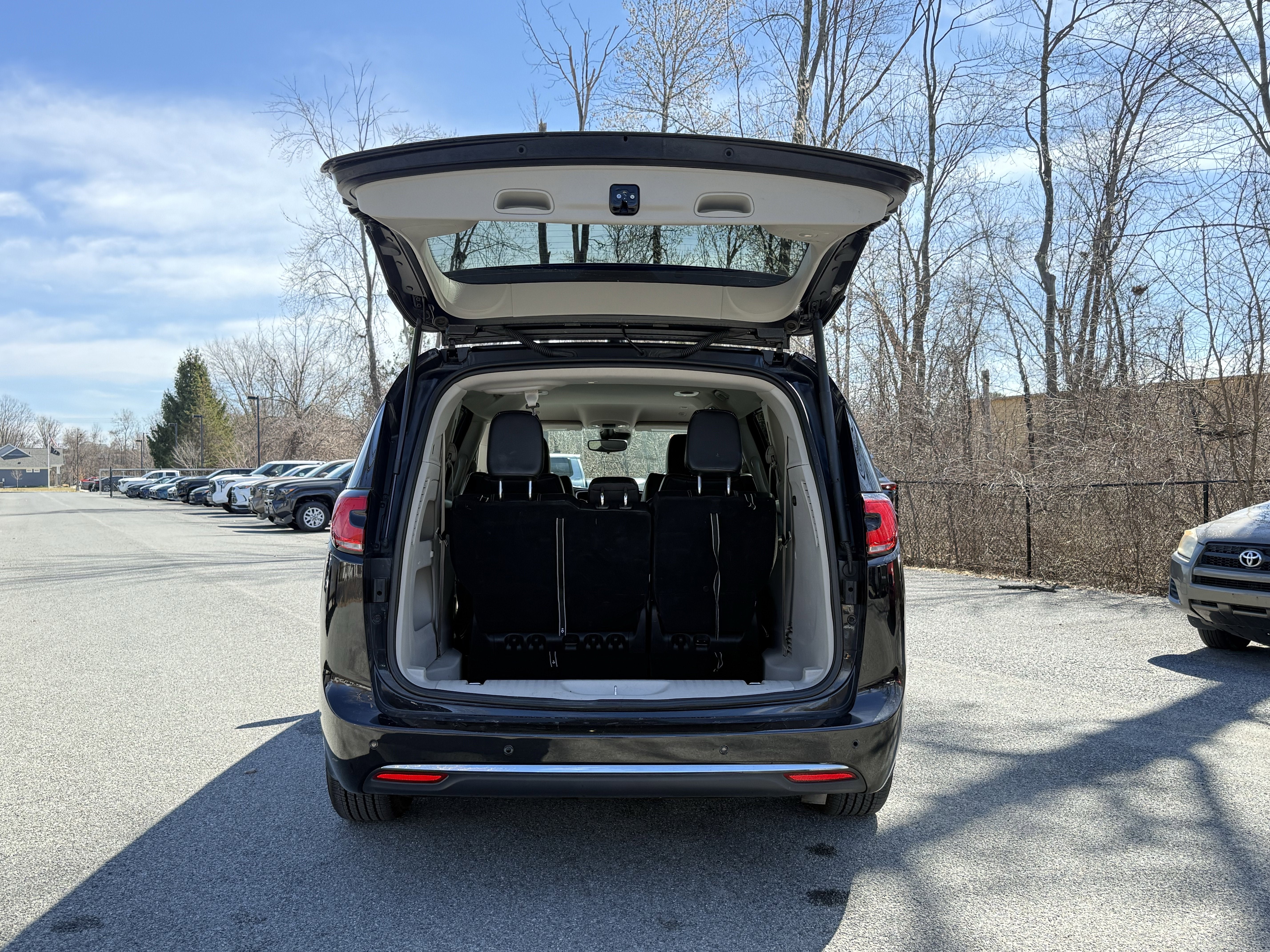 2023 Chrysler Pacifica Touring L