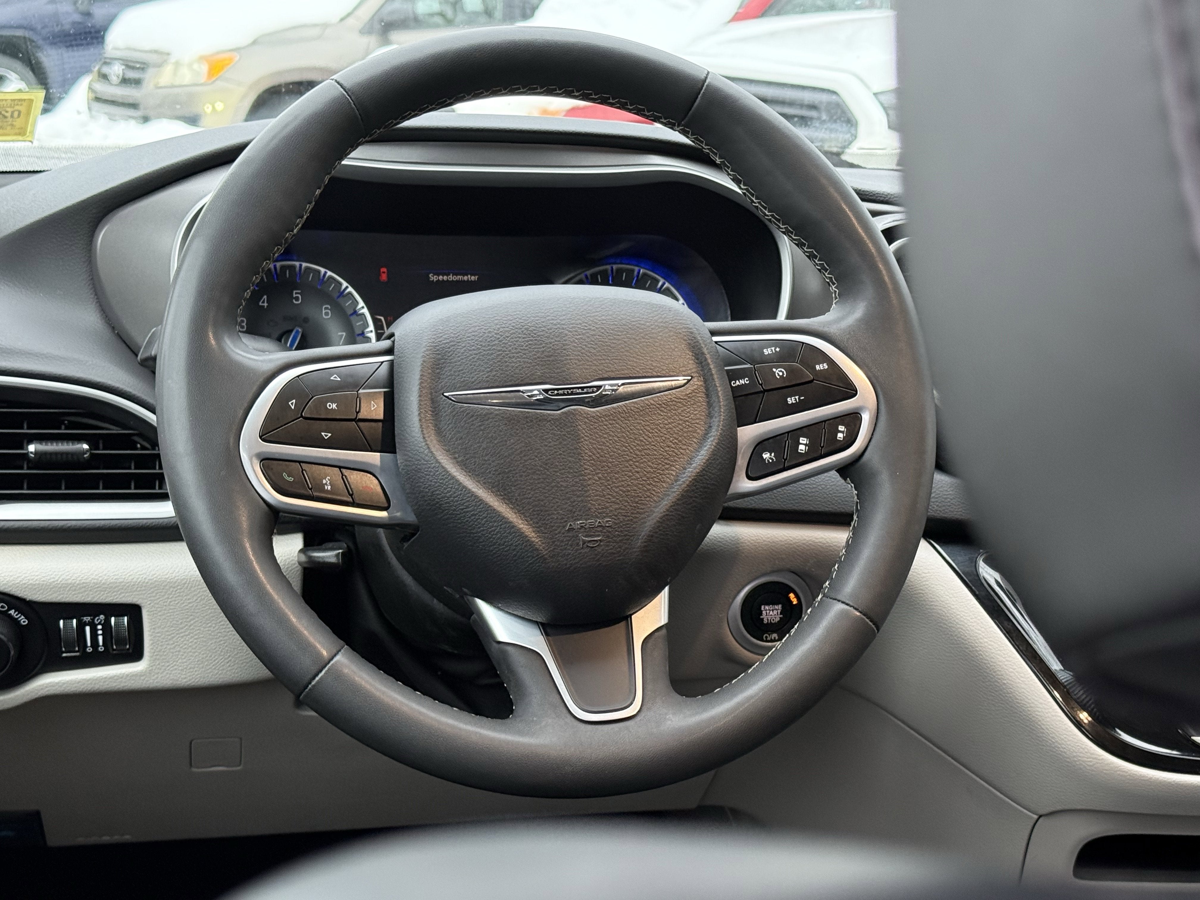 2023 Chrysler Pacifica Touring L