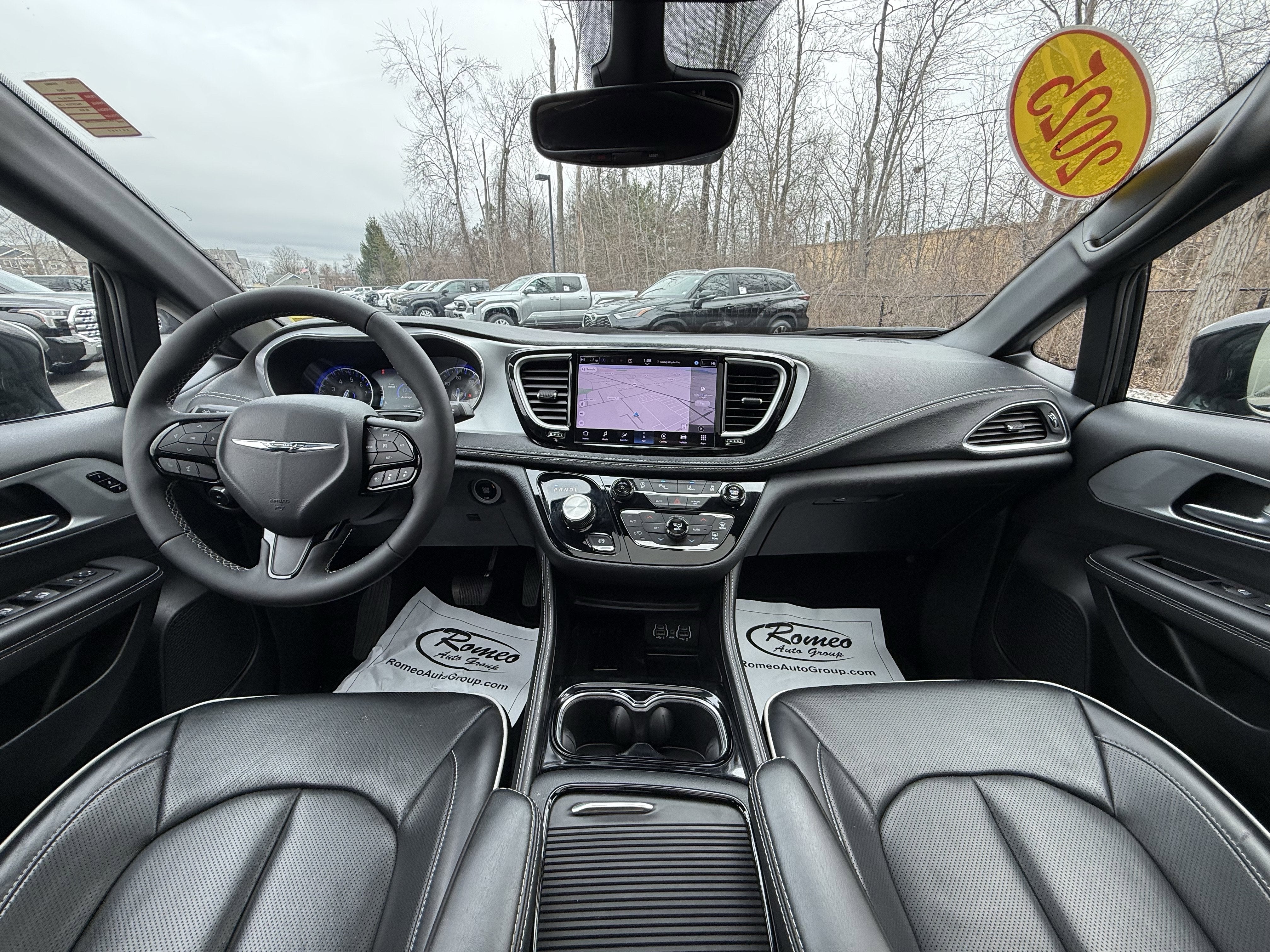 2025 Chrysler Pacifica Limited