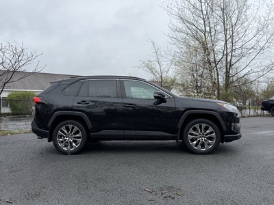 2020 Toyota RAV4 XLE Premium