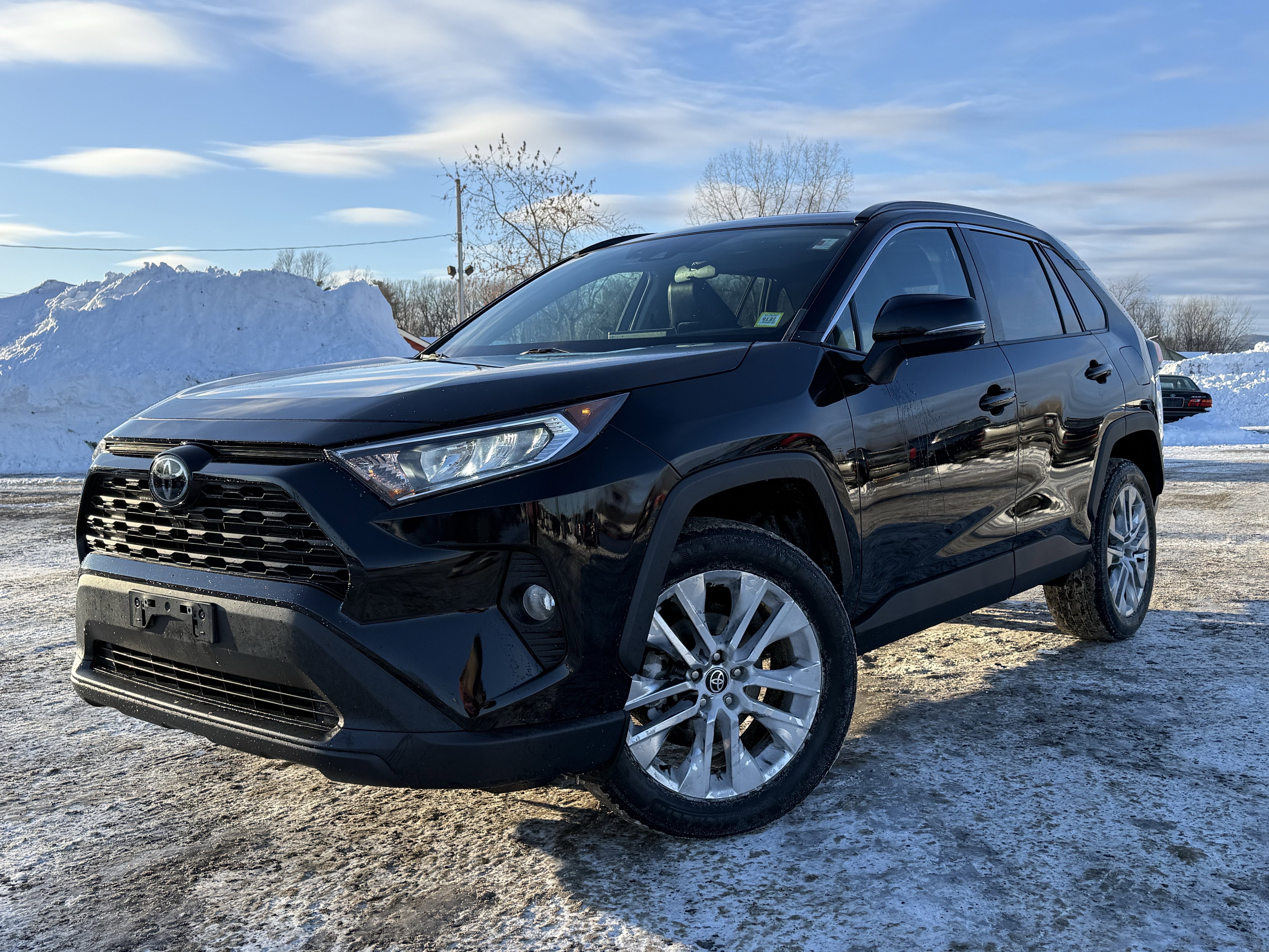 2021 Toyota RAV4 XLE Premium