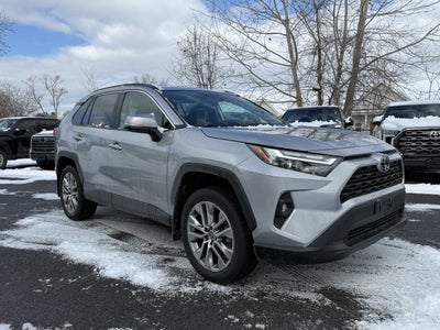 2022 Toyota RAV4 XLE Premium