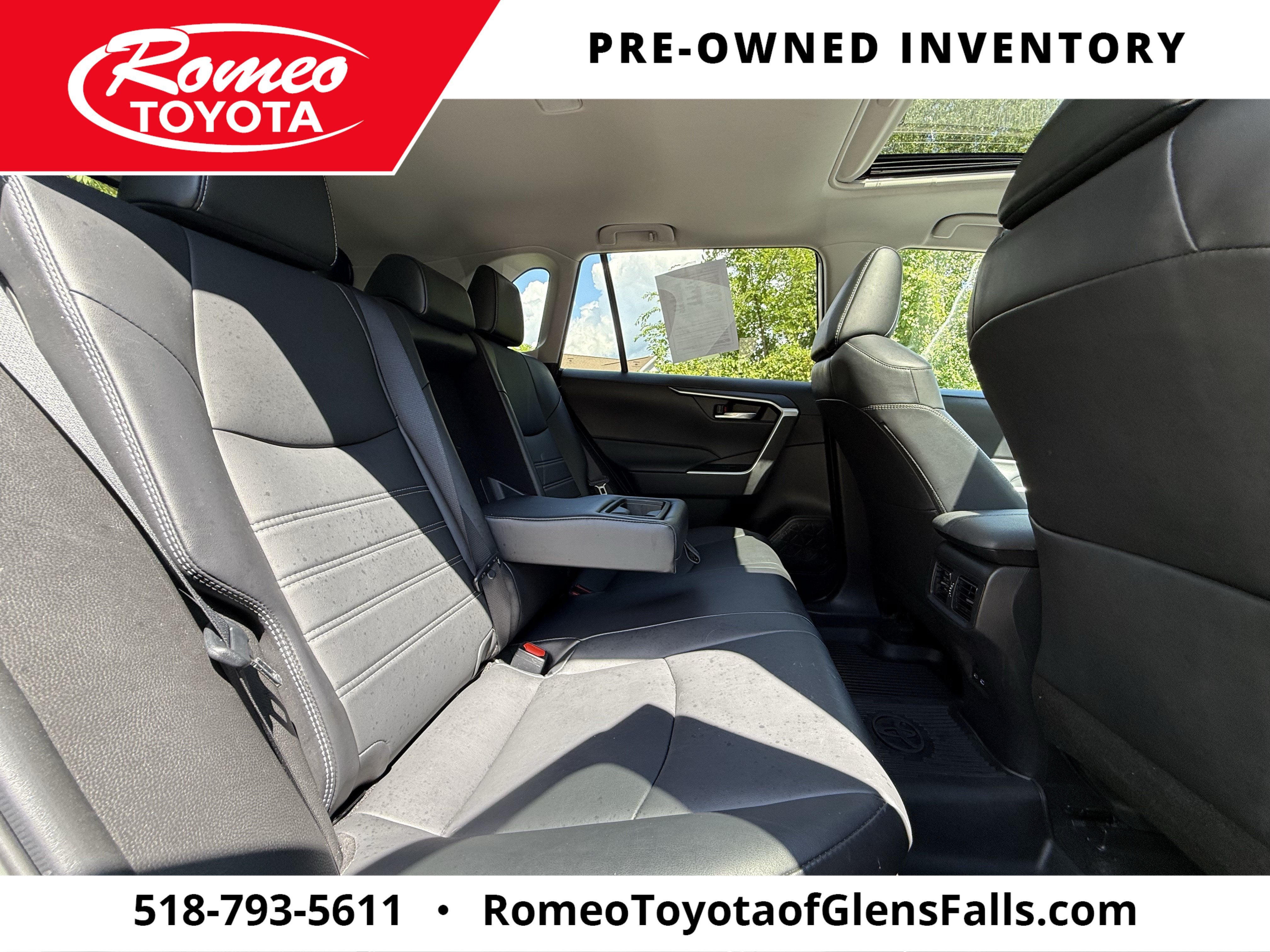 2022 Toyota RAV4 Hybrid XLE Premium