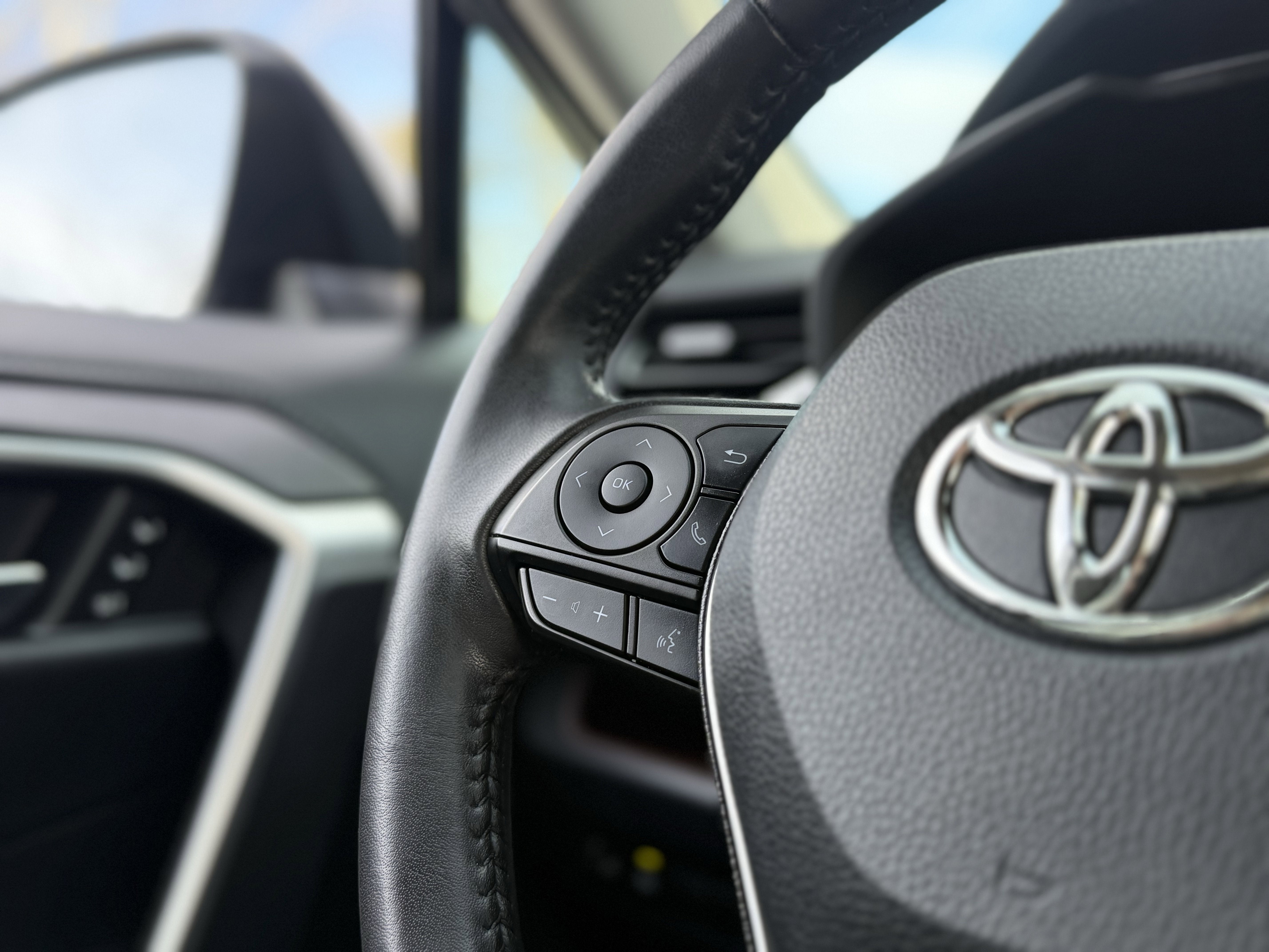 2019 Toyota RAV4 Hybrid Limited