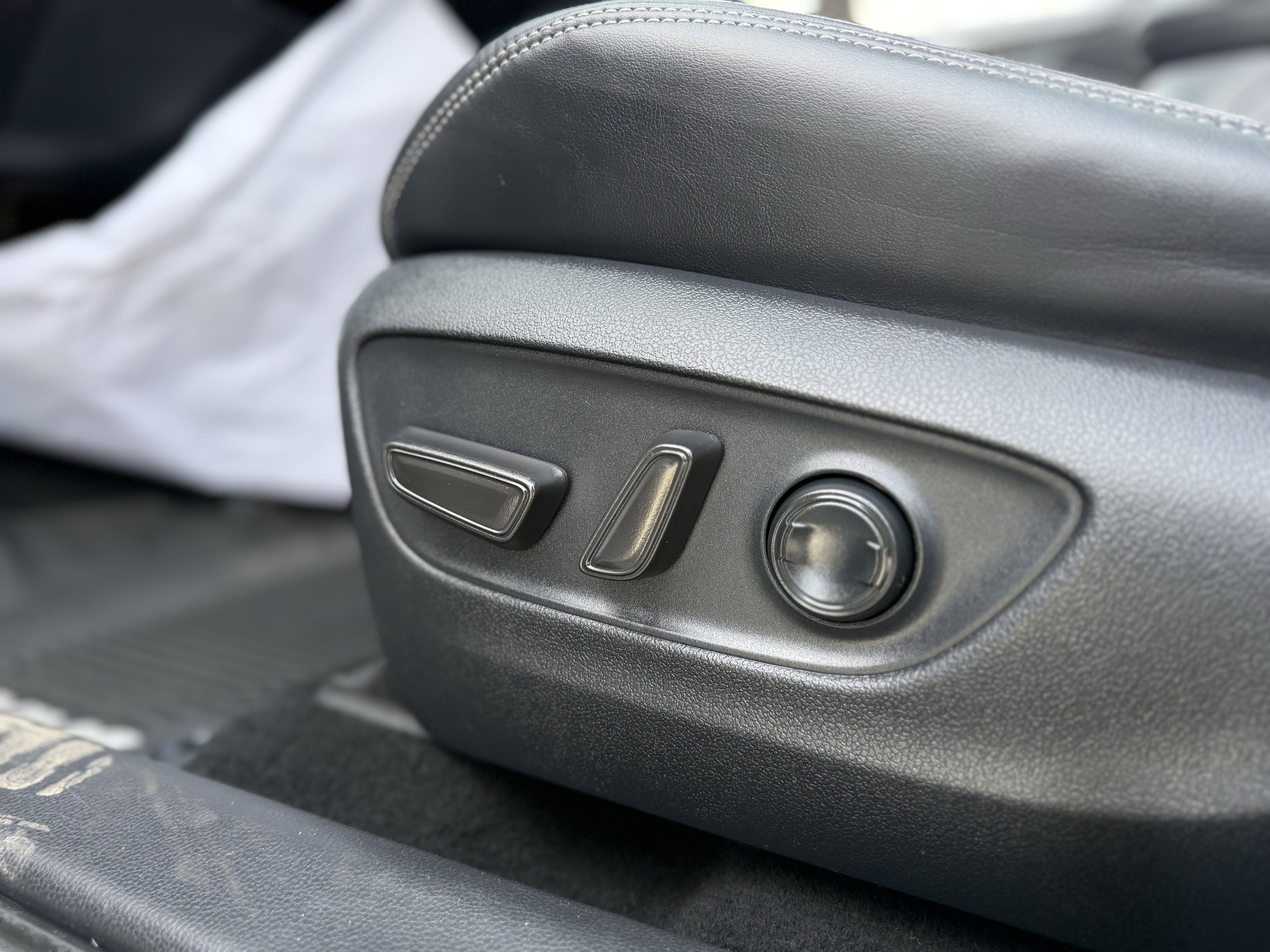 2019 Toyota RAV4 Hybrid Limited