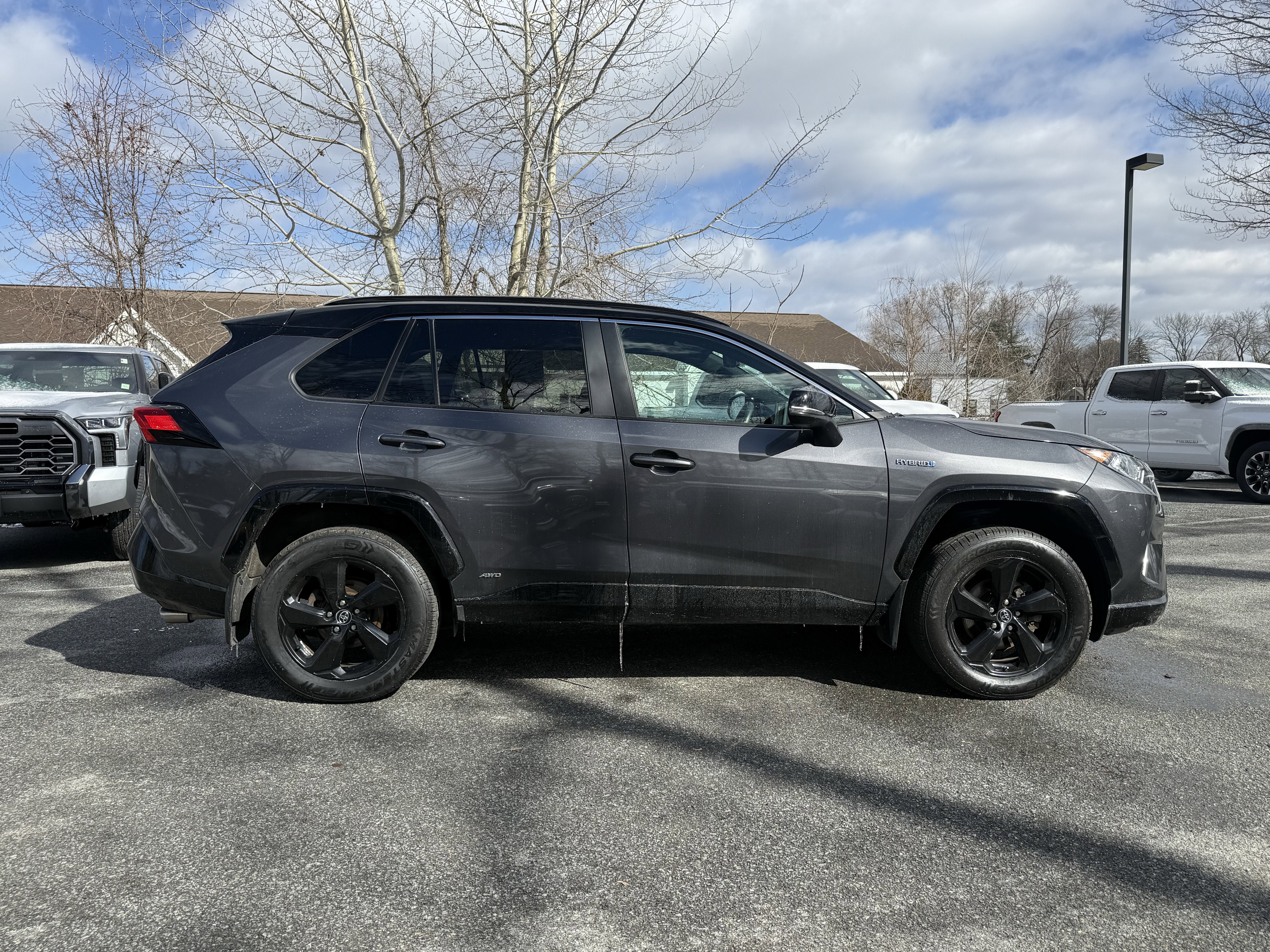 2019 Toyota RAV4 Hybrid XSE