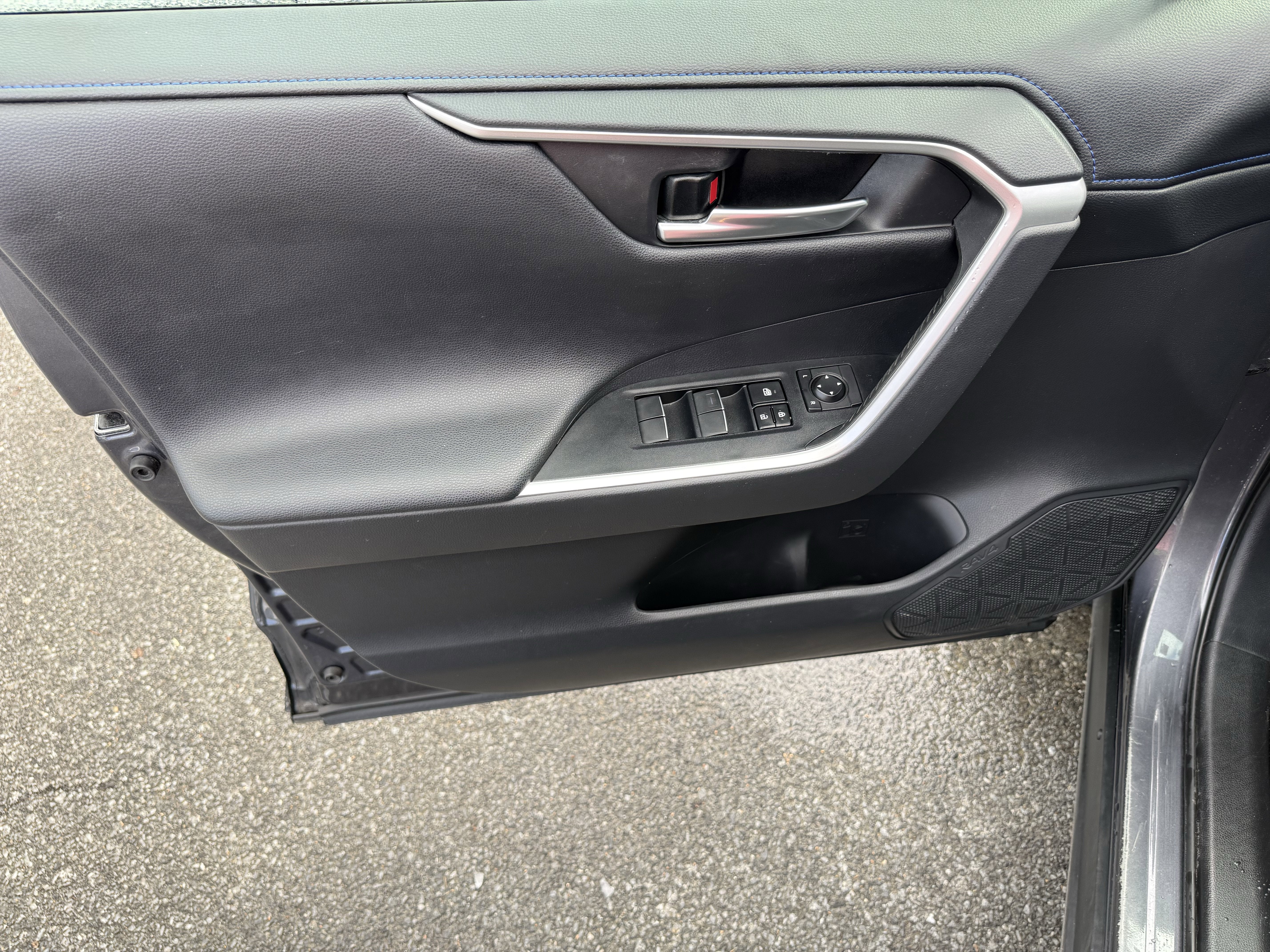 2019 Toyota RAV4 Hybrid XSE