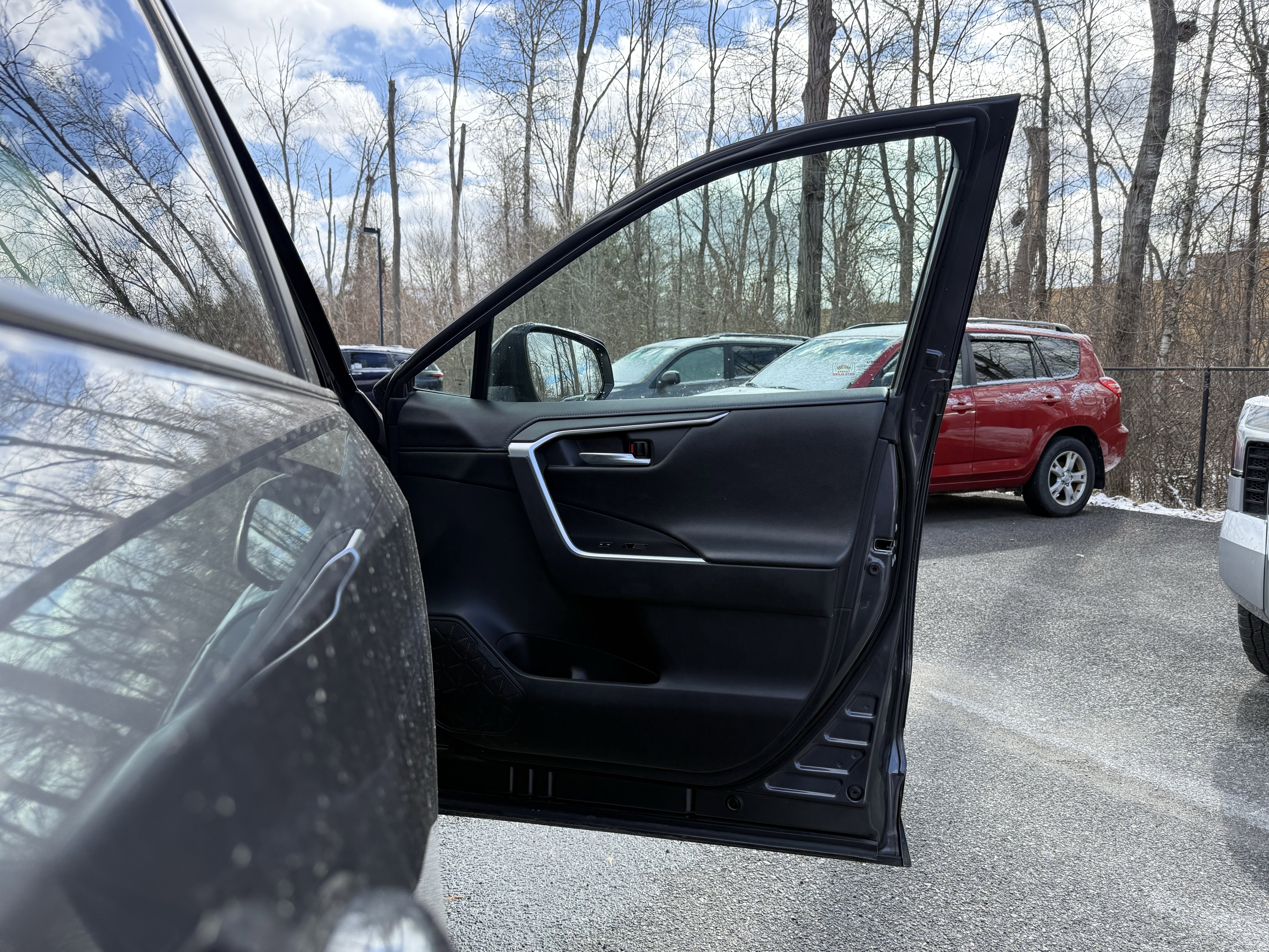 2019 Toyota RAV4 Hybrid XSE