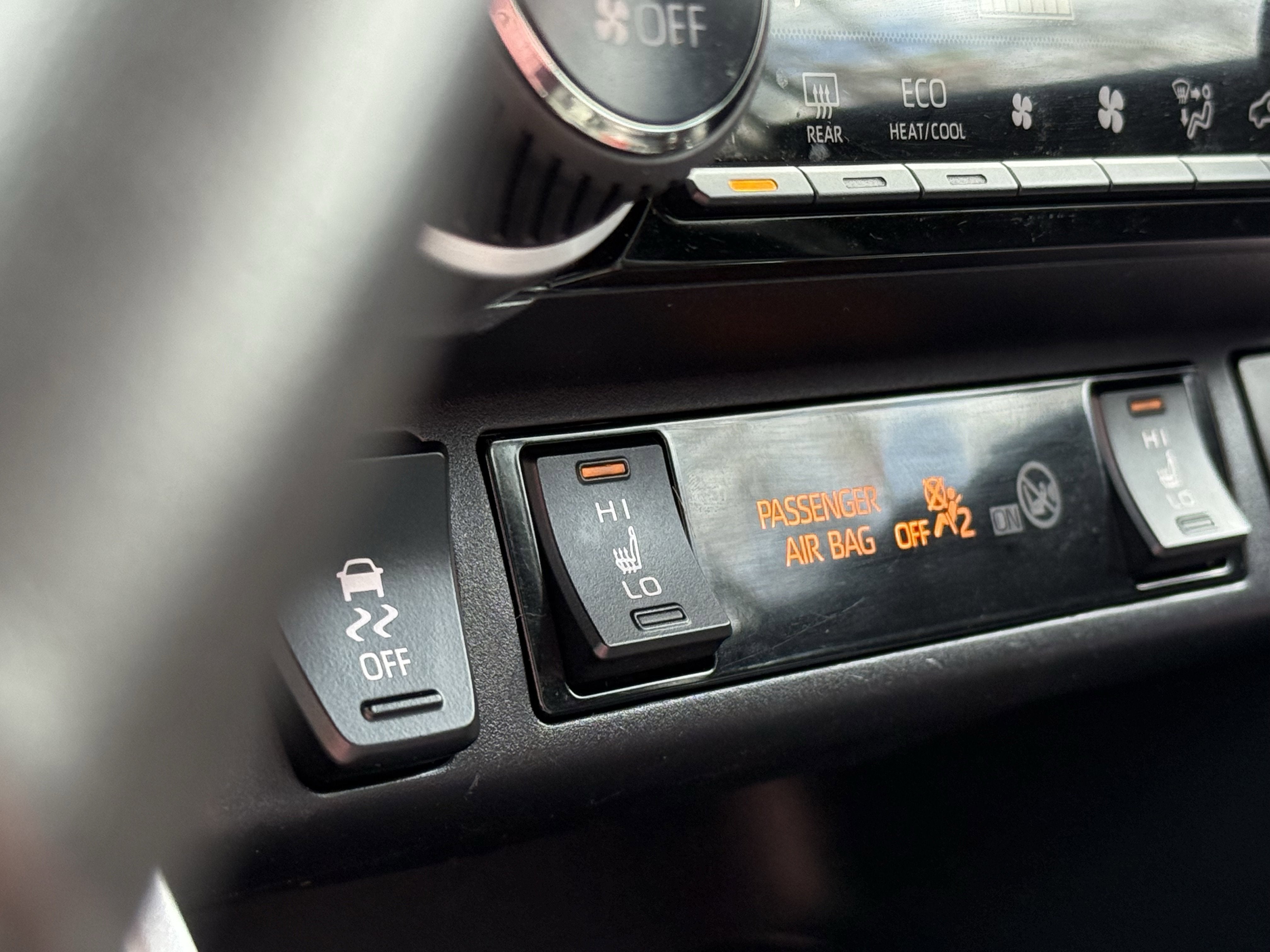 2019 Toyota RAV4 Hybrid XSE