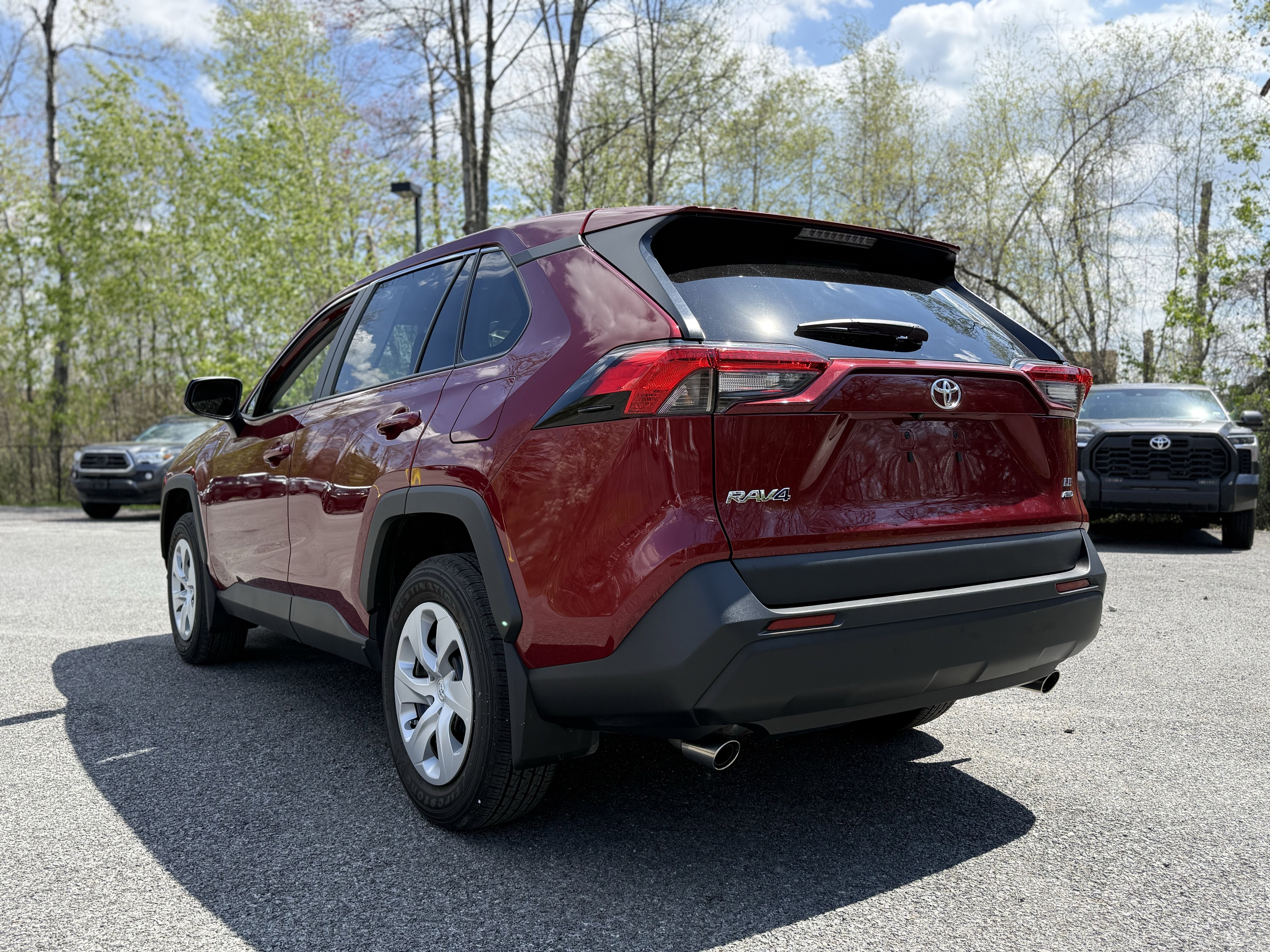 2024 Toyota RAV4 LE