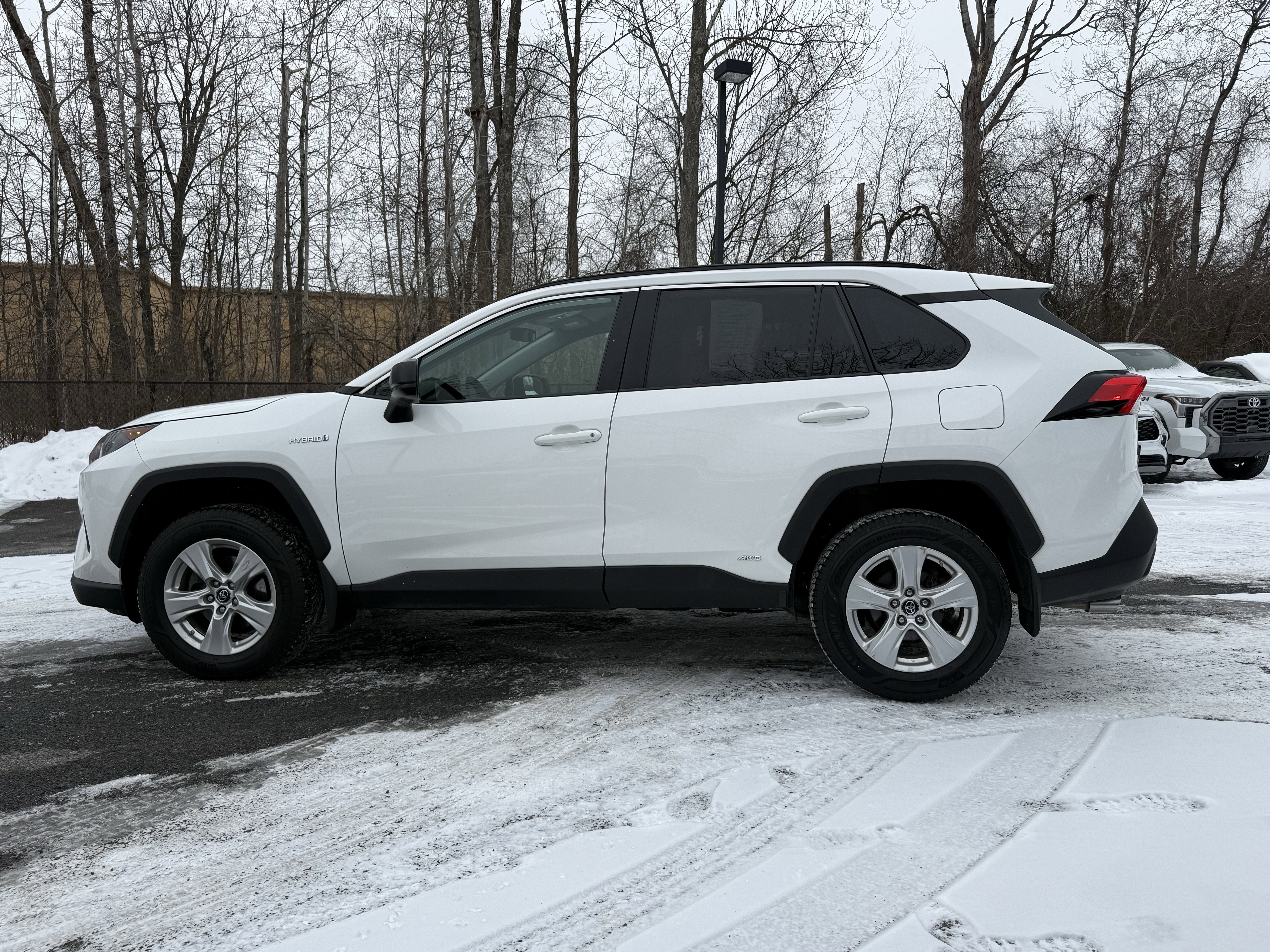 2021 Toyota RAV4 Hybrid LE