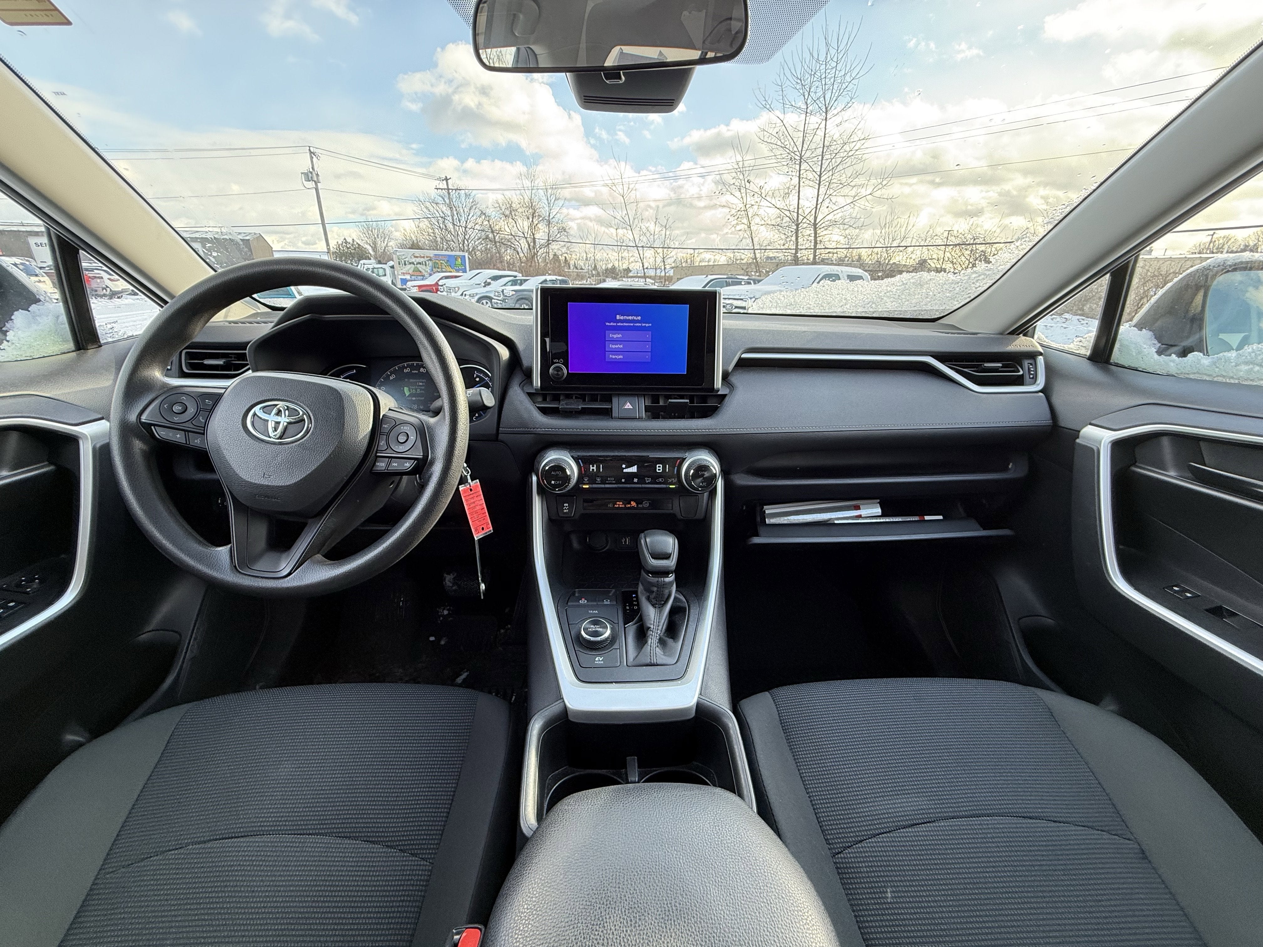 2024 Toyota RAV4 Hybrid LE