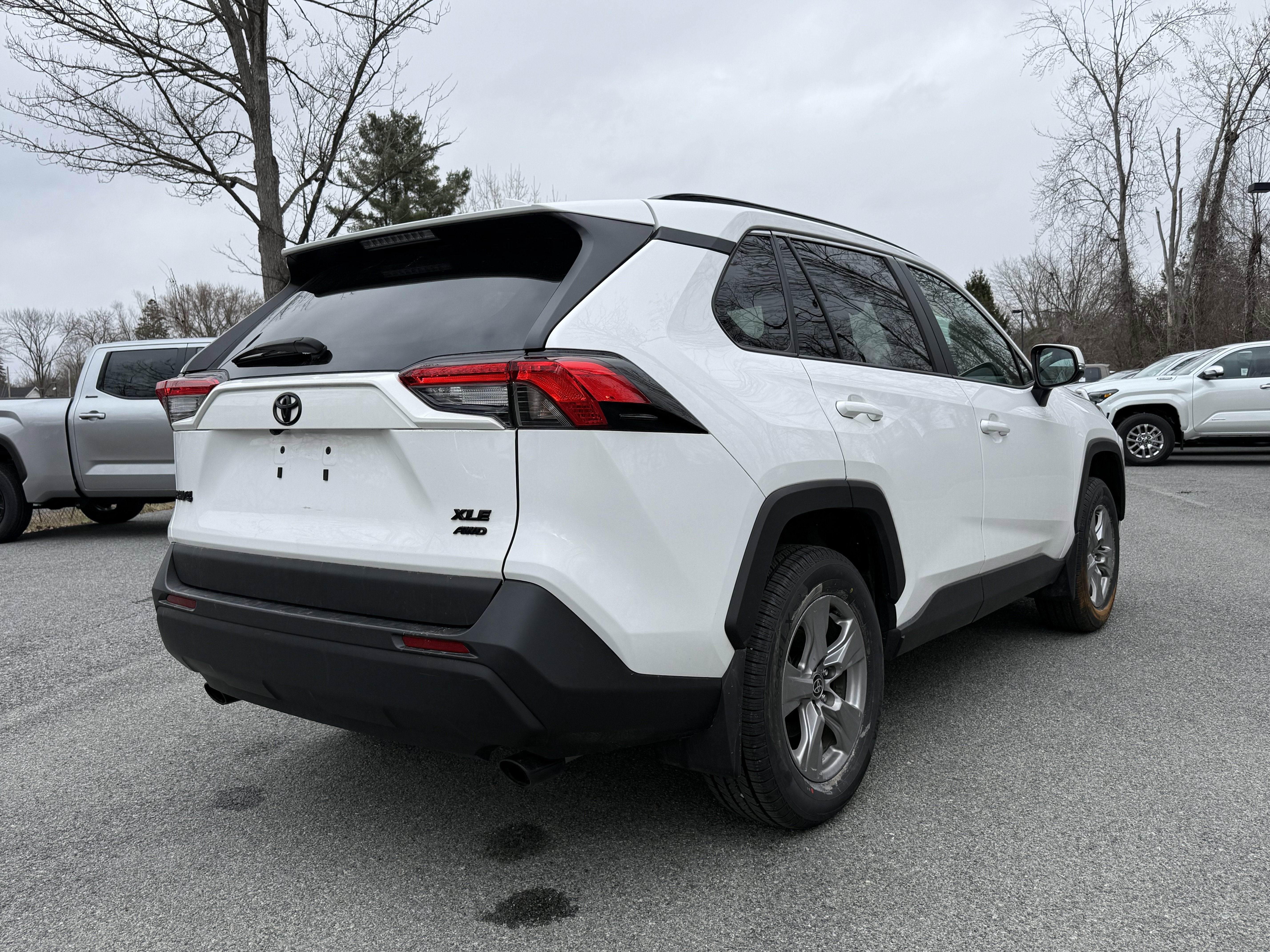 2023 Toyota RAV4 XLE