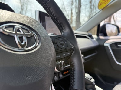 2023 Toyota RAV4 XLE