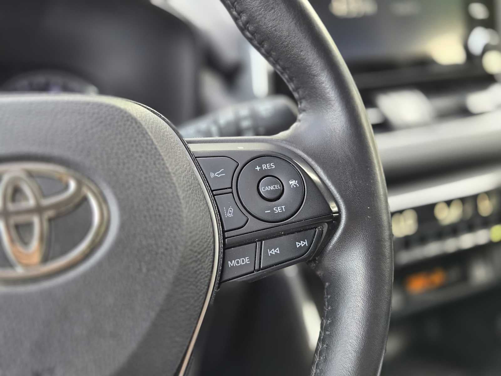 2019 Toyota RAV4 Hybrid XLE