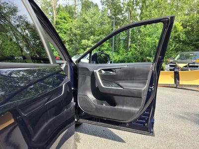 2019 Toyota RAV4 Hybrid XLE