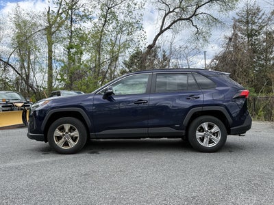 2022 Toyota RAV4 Hybrid XLE