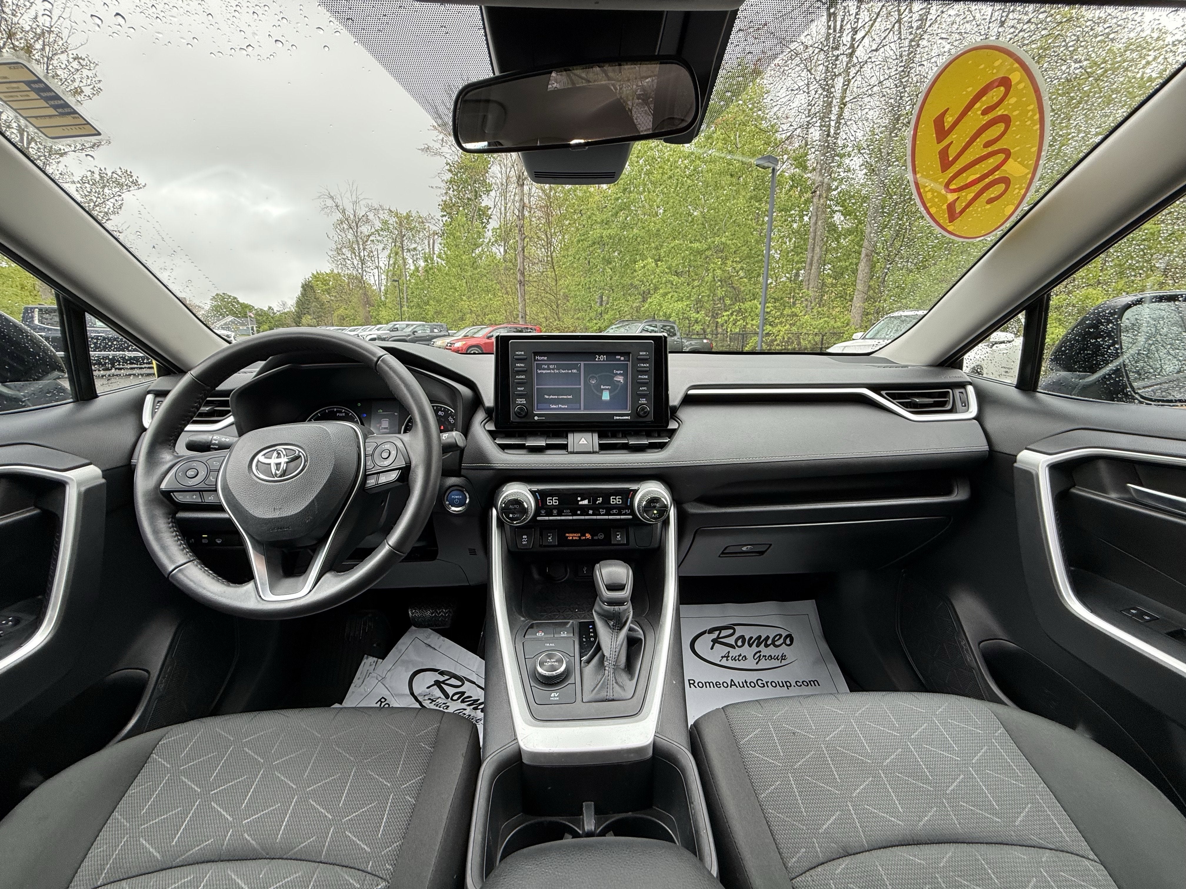 2022 Toyota RAV4 Hybrid XLE
