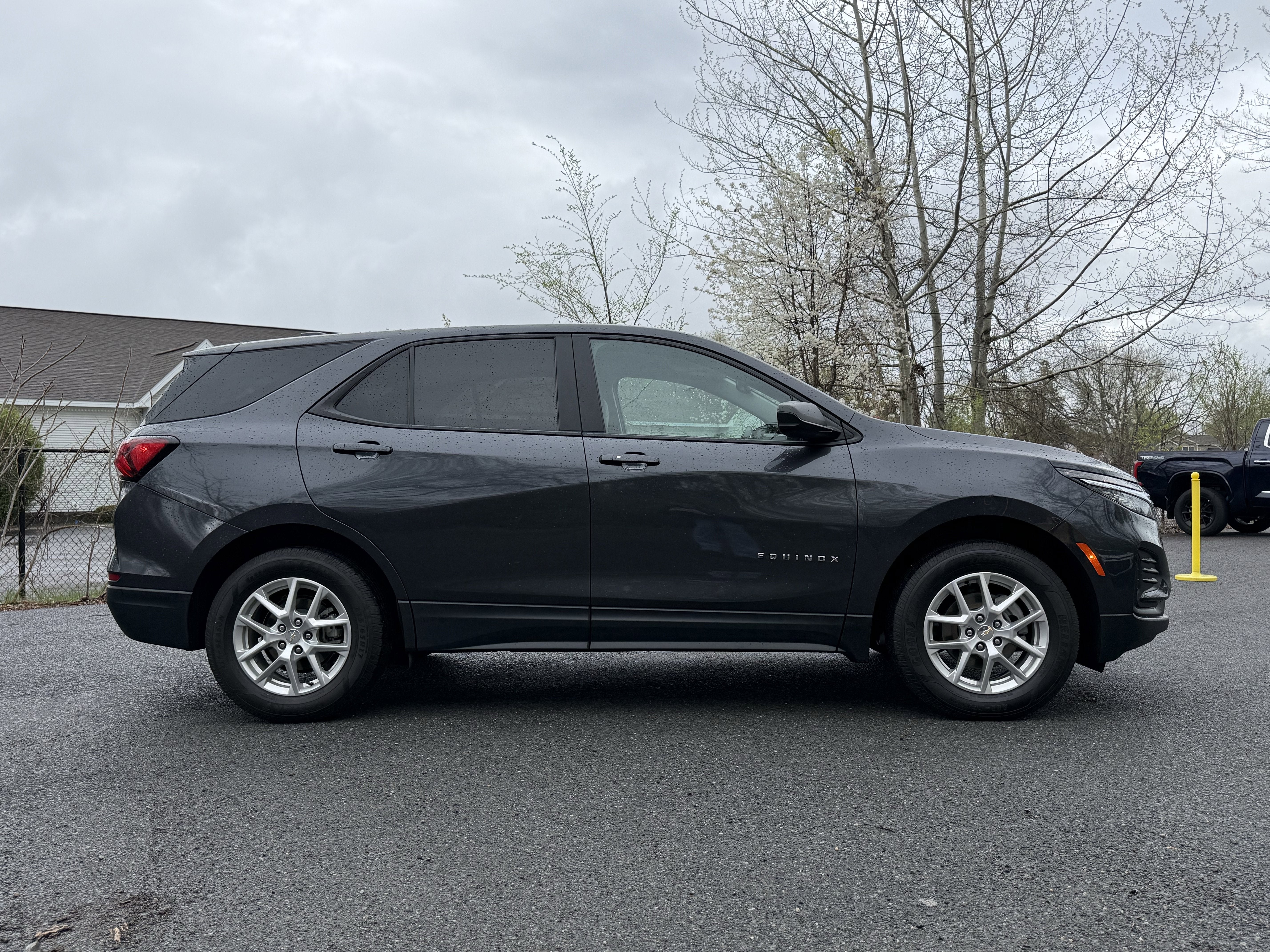 2022 Chevrolet Equinox LS