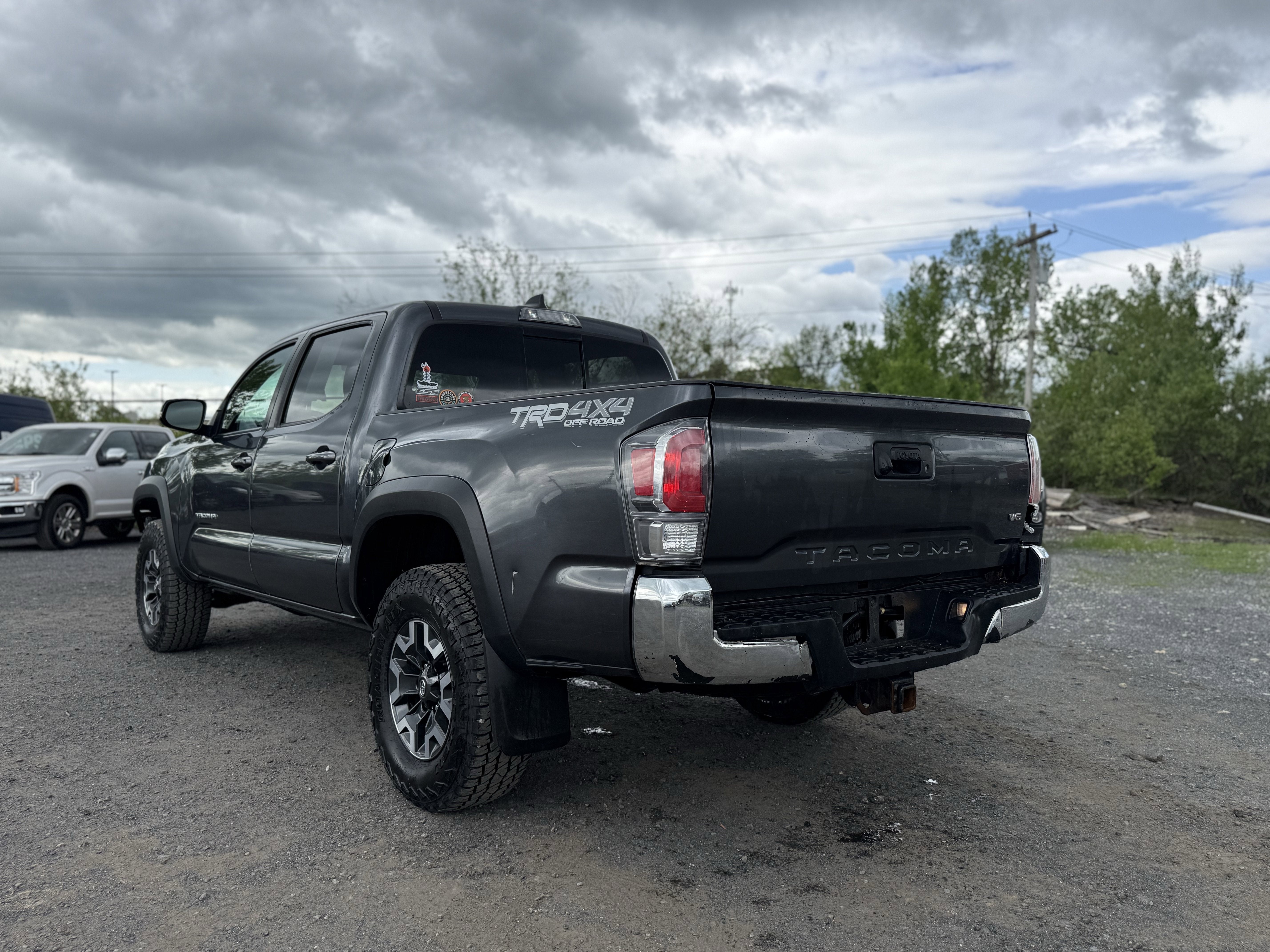 2022 Toyota Tacoma TRD Off-Road V6