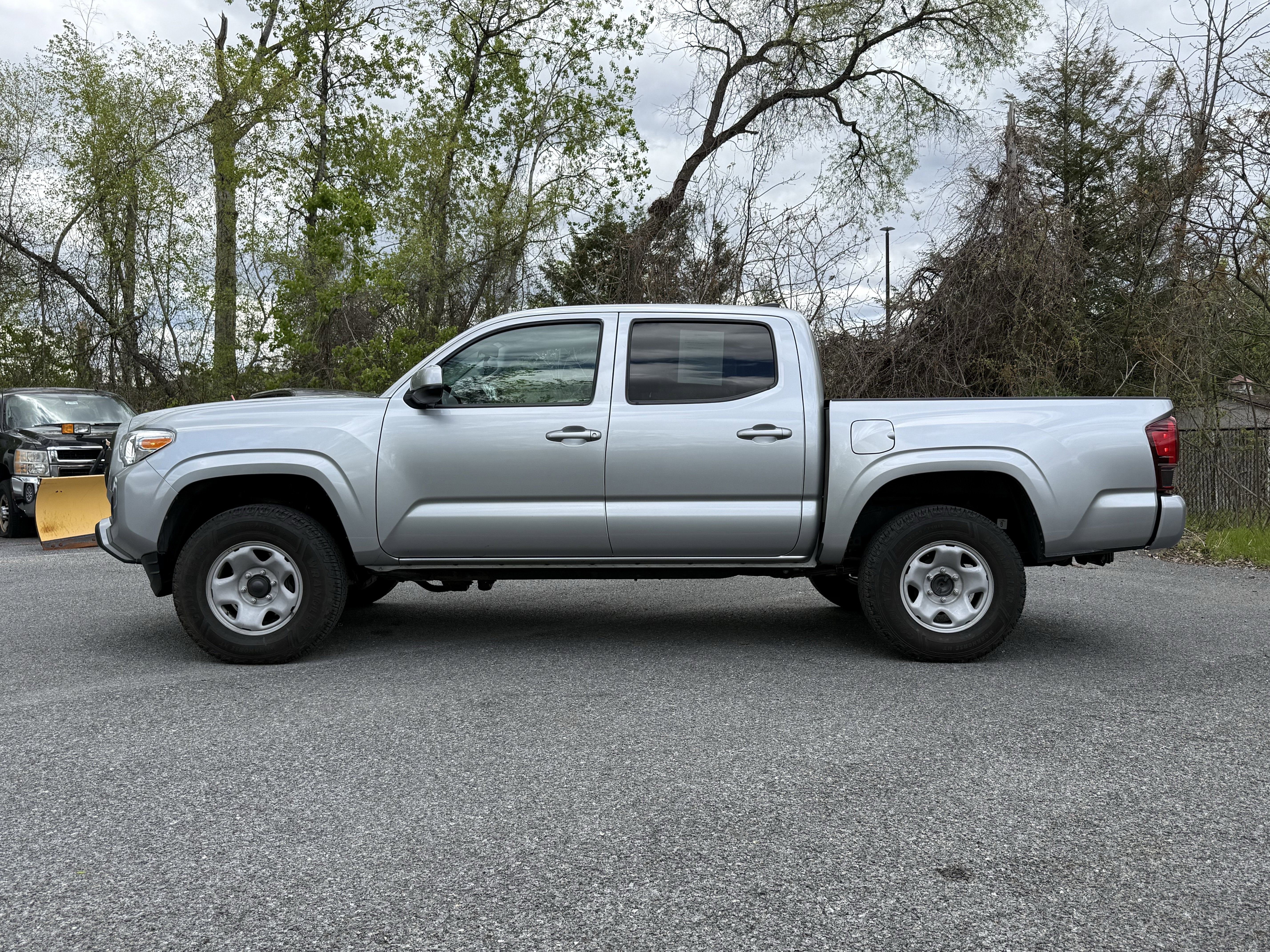 2022 Toyota Tacoma SR V6