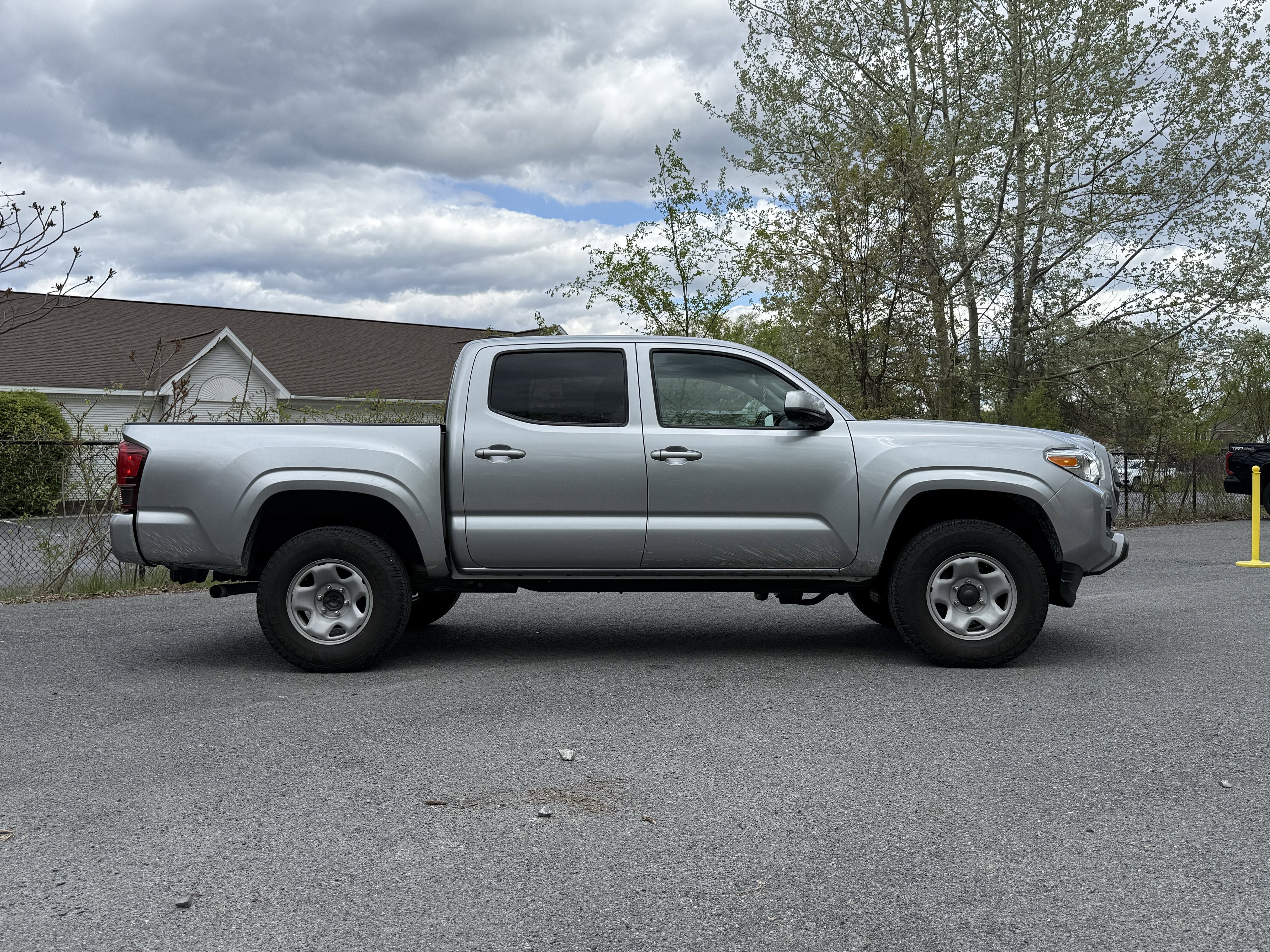 2022 Toyota Tacoma SR V6