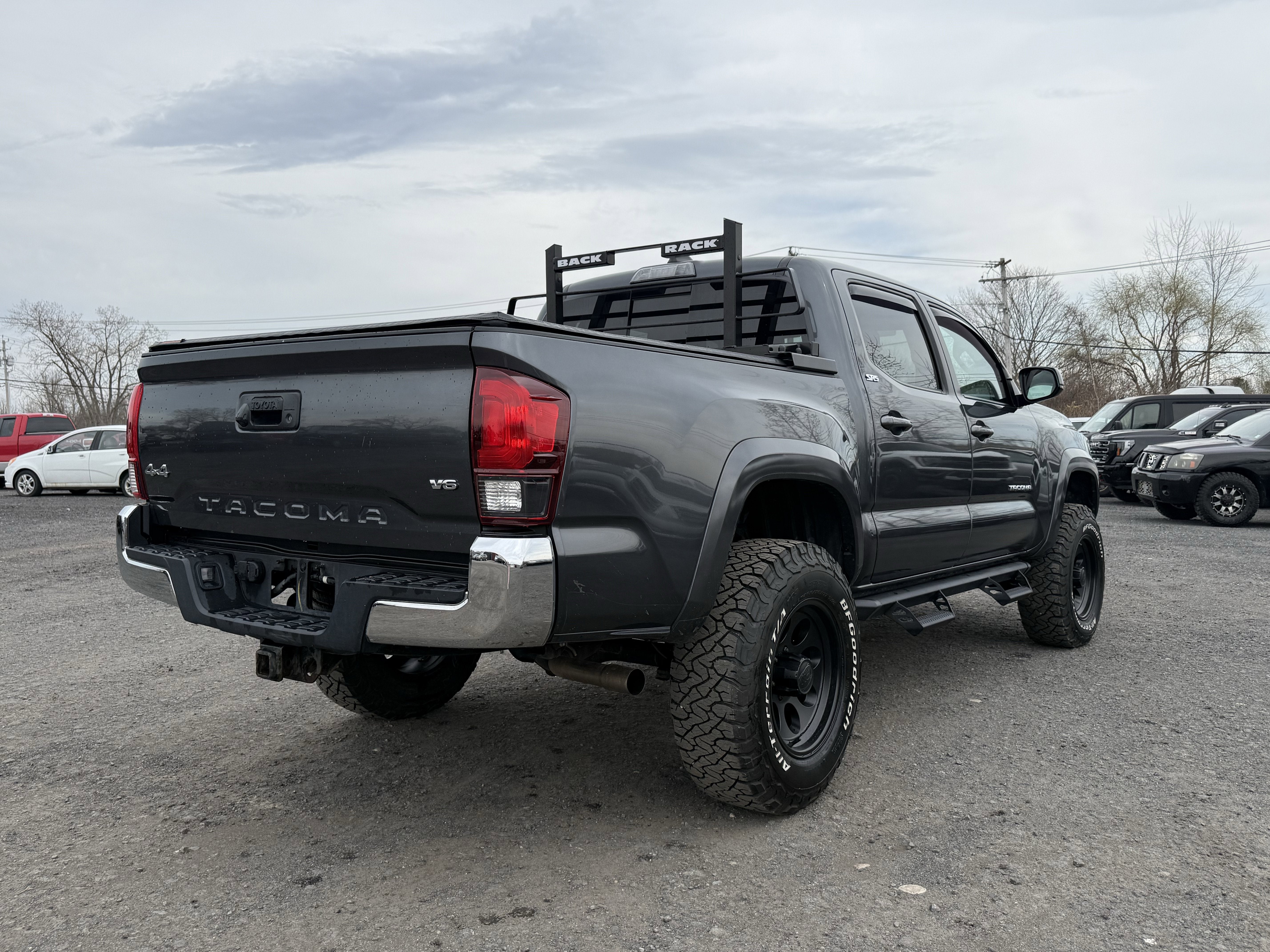 2022 Toyota Tacoma SR5 V6