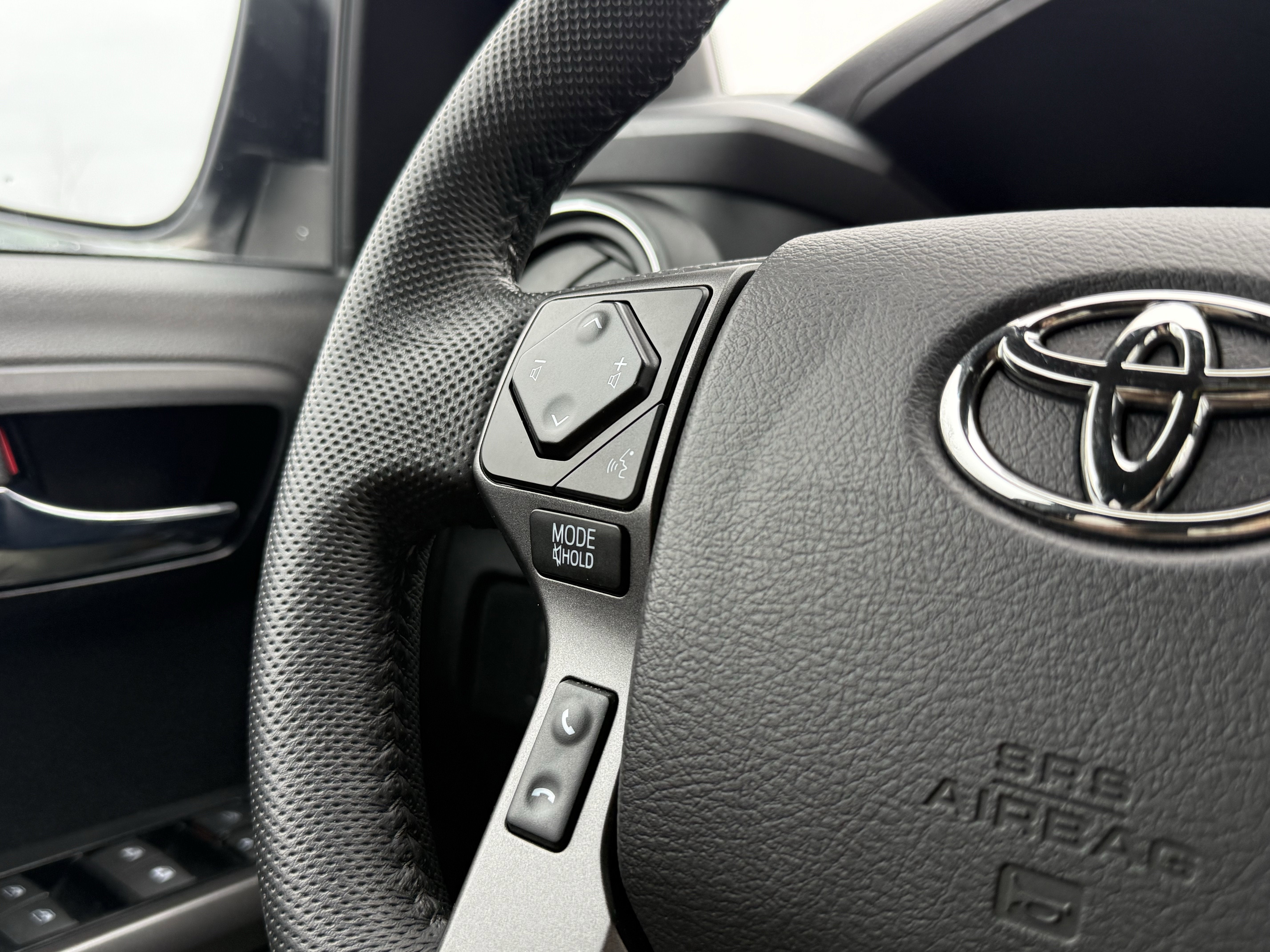 2022 Toyota Tacoma V6