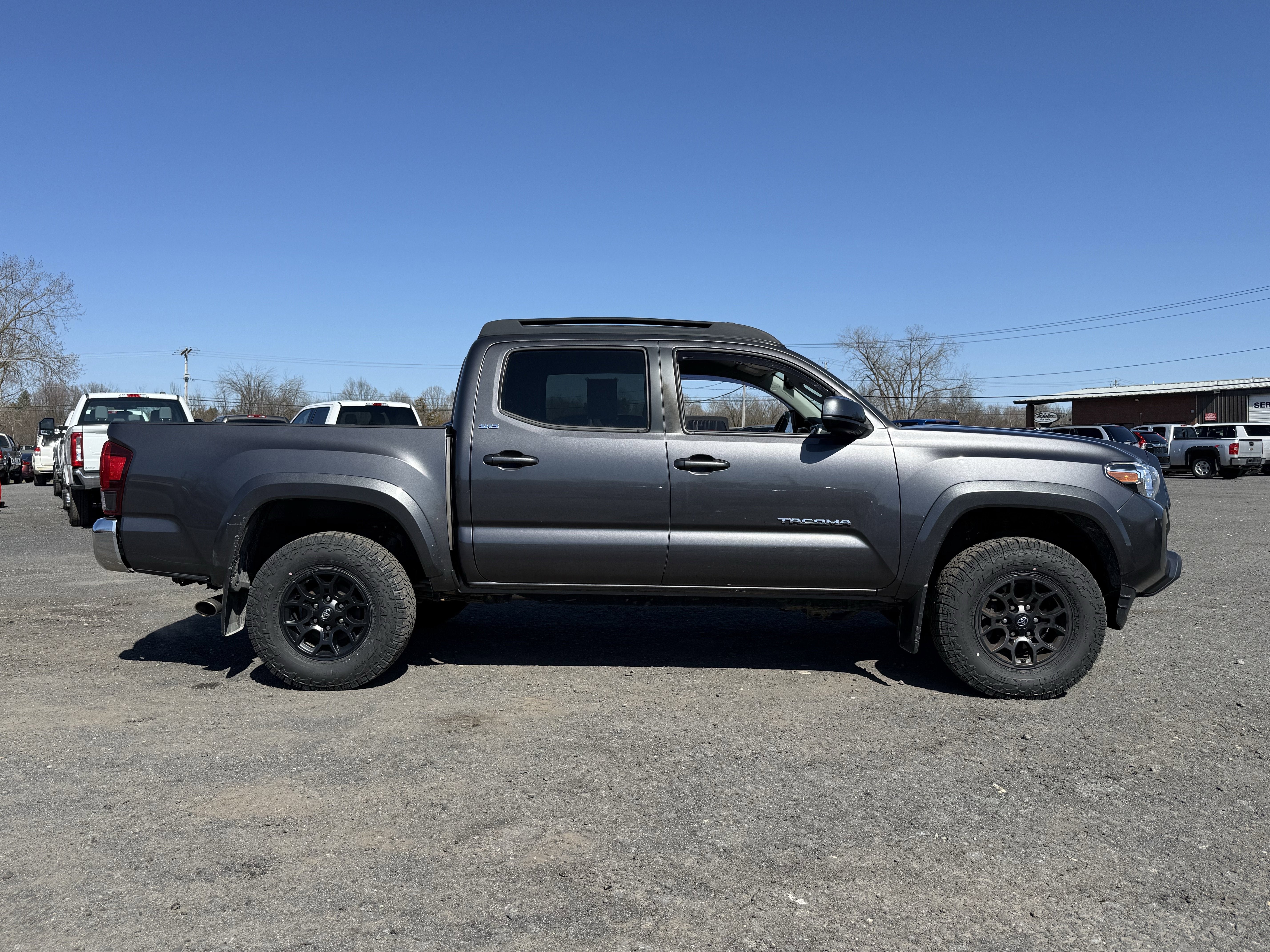 2022 Toyota Tacoma SR5 V6